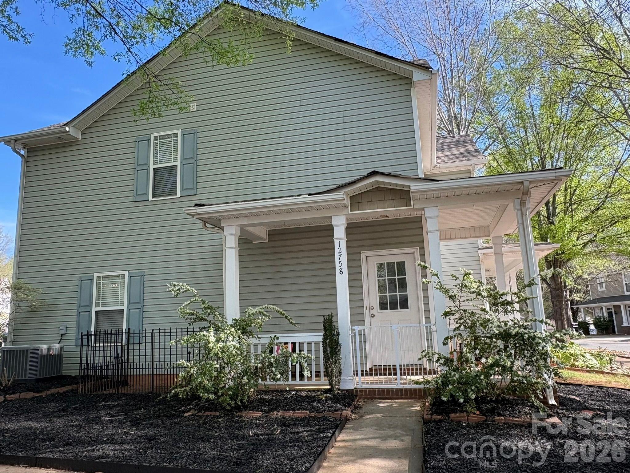 12758 Cross Dale Drive — Huntersville