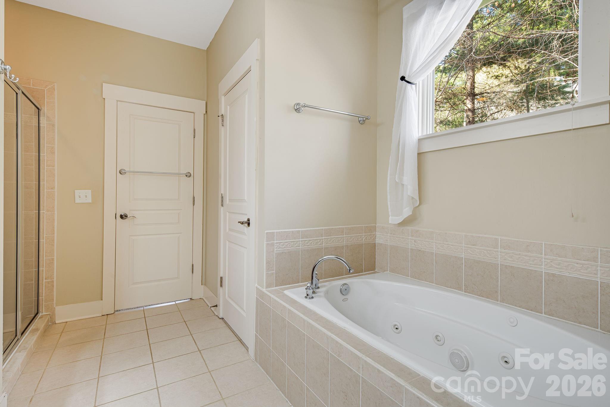 7 Oakhaven Terrace — Asheville