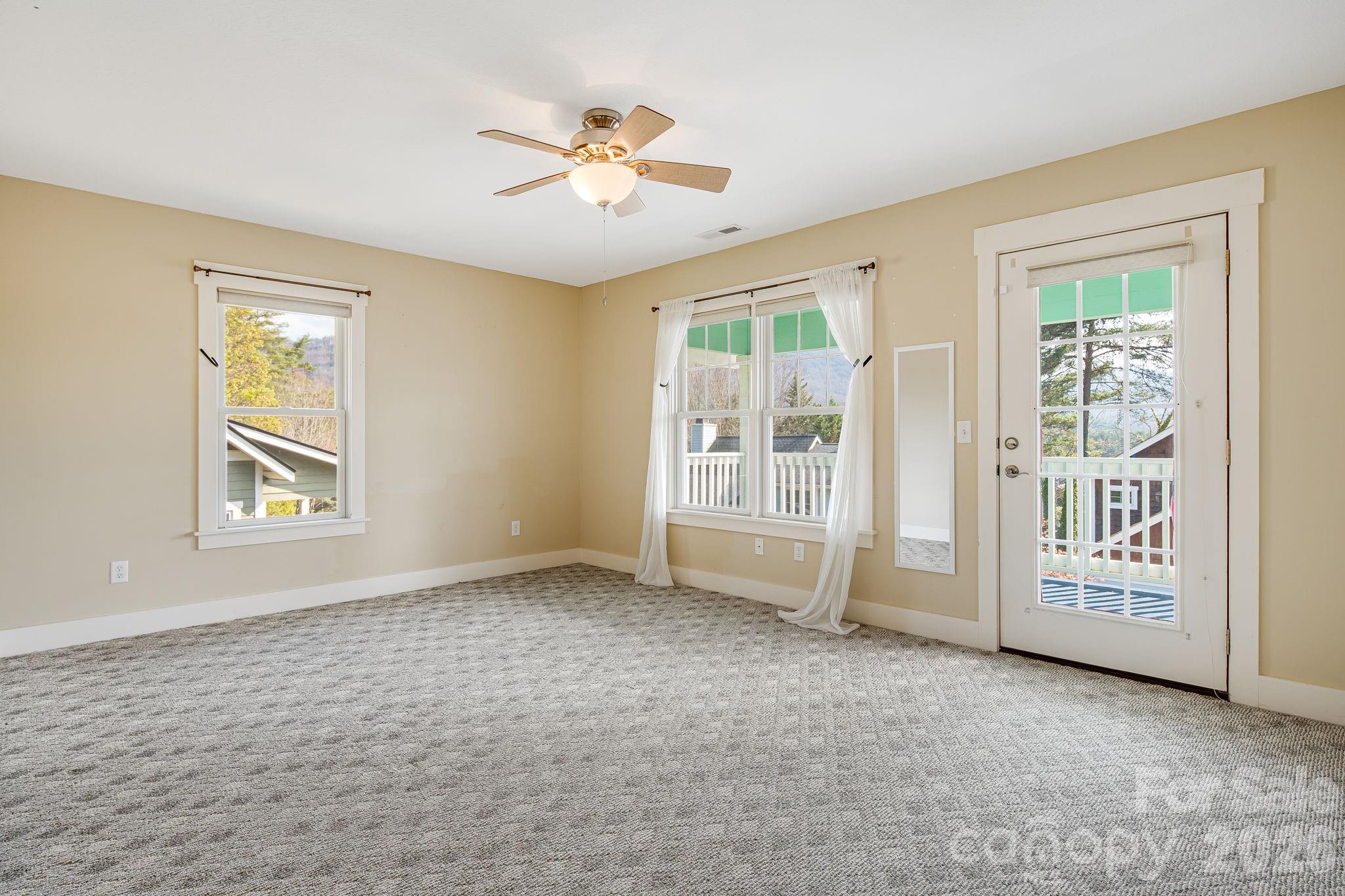 7 Oakhaven Terrace — Asheville