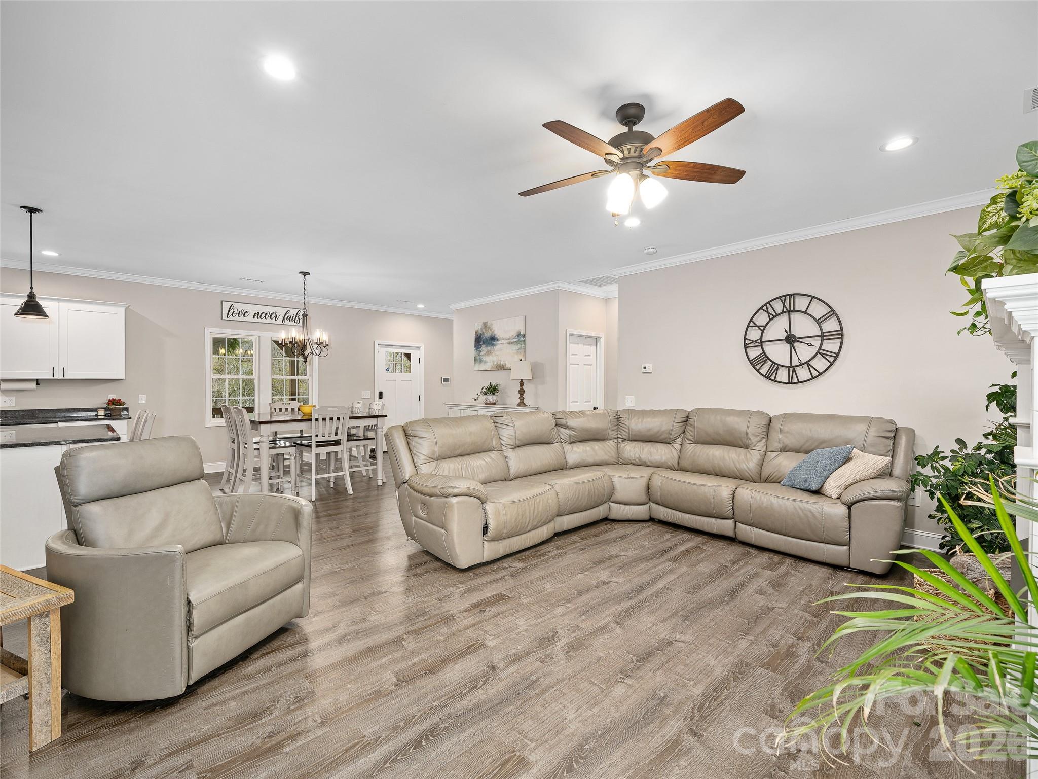 111 Wipprecht Drive — Spruce Pine