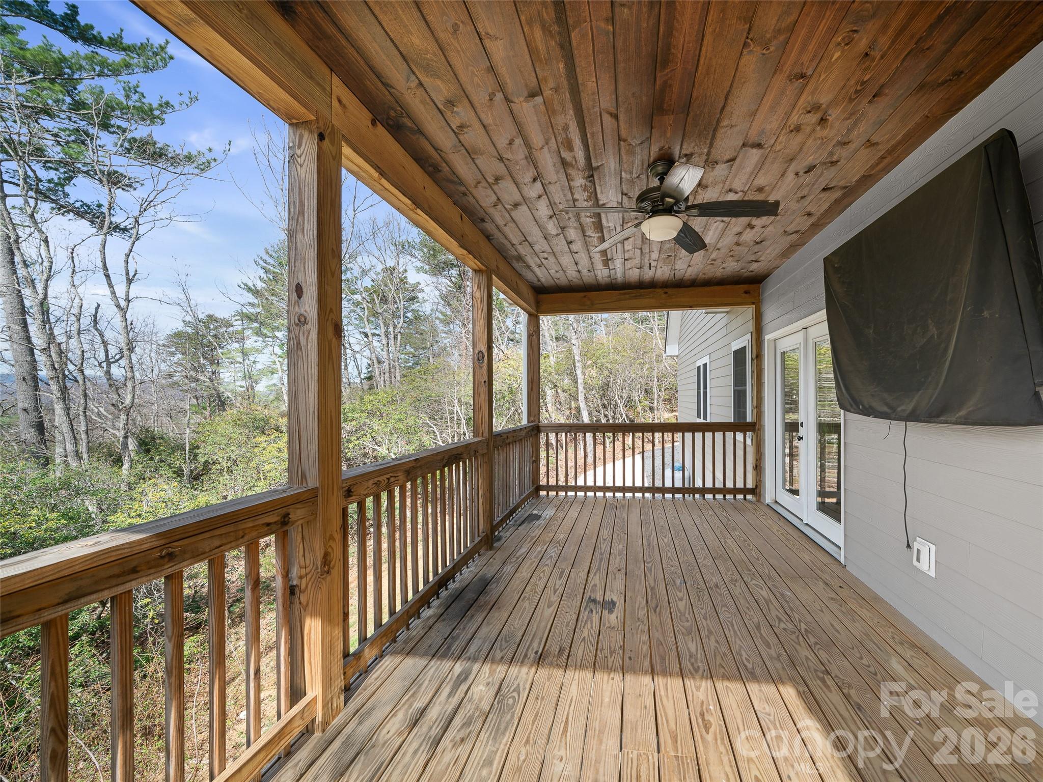 111 Wipprecht Drive — Spruce Pine