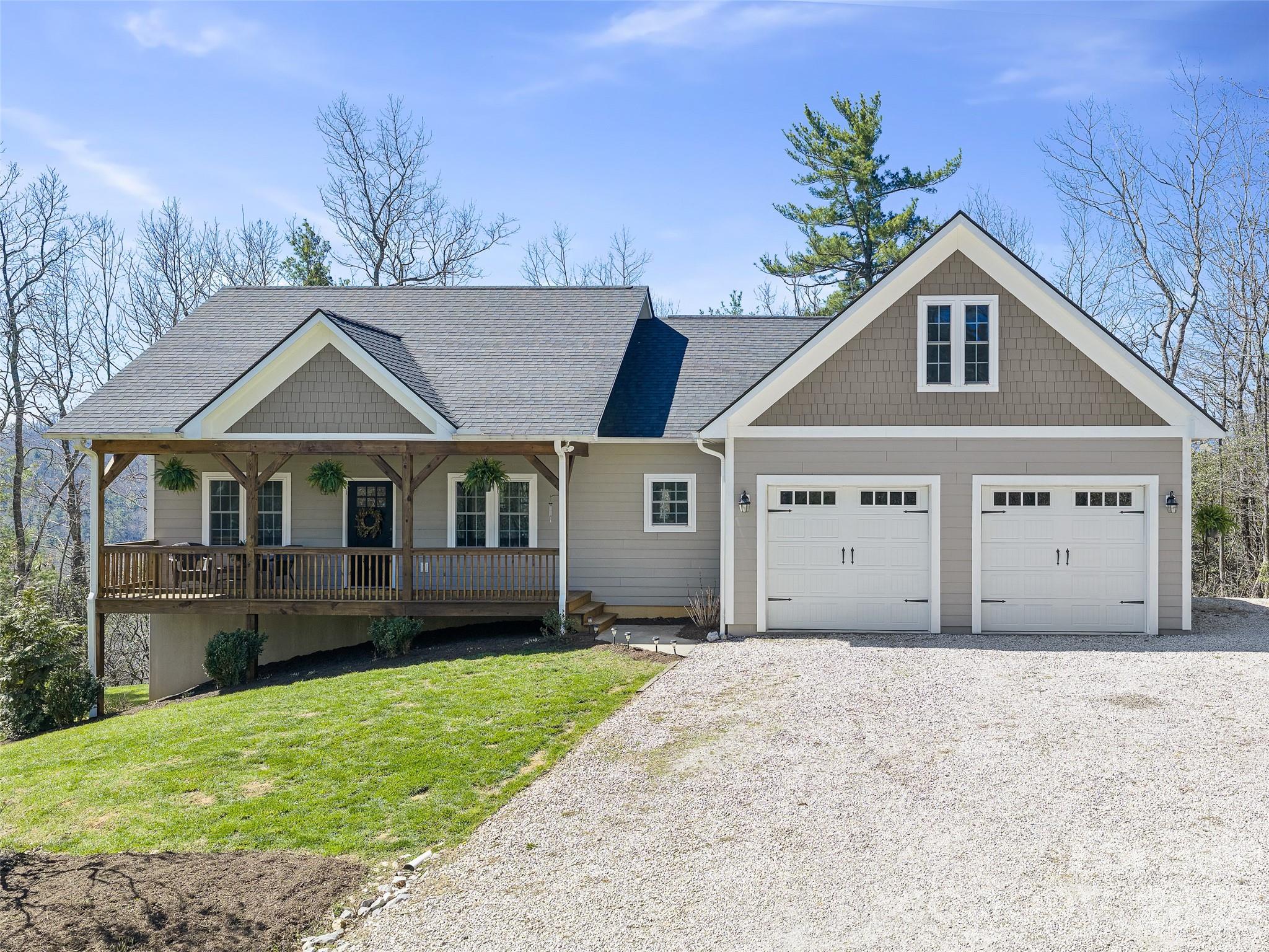 111 Wipprecht Drive — Spruce Pine