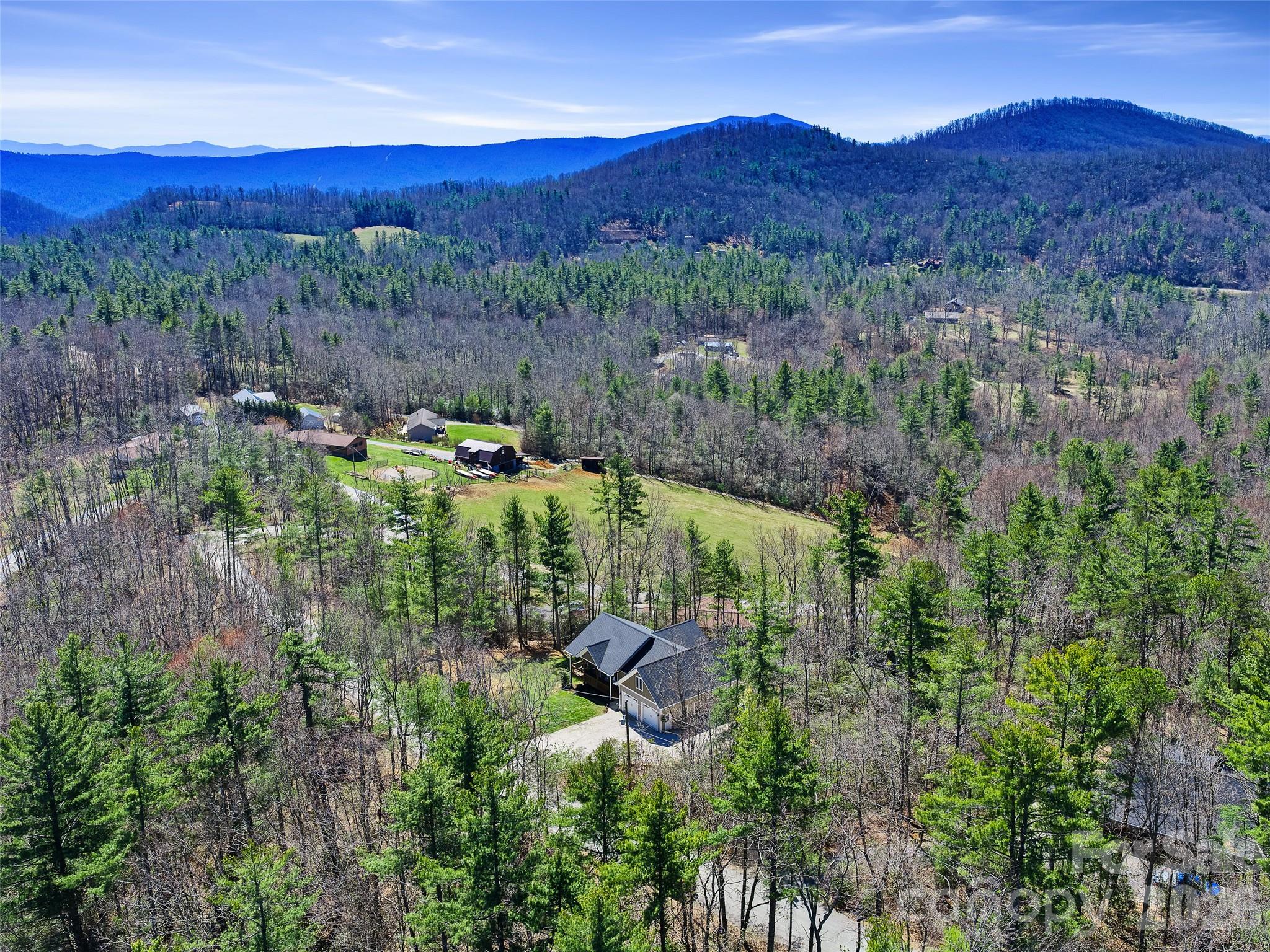 111 Wipprecht Drive — Spruce Pine
