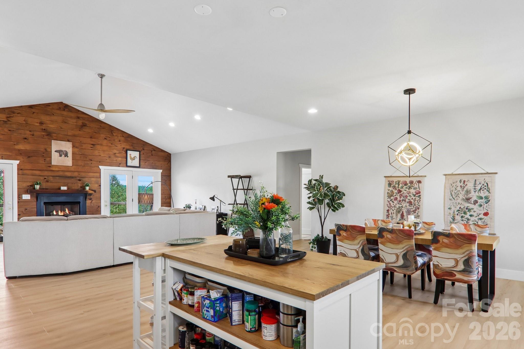 68 Simply Grateful Drive — Hendersonville