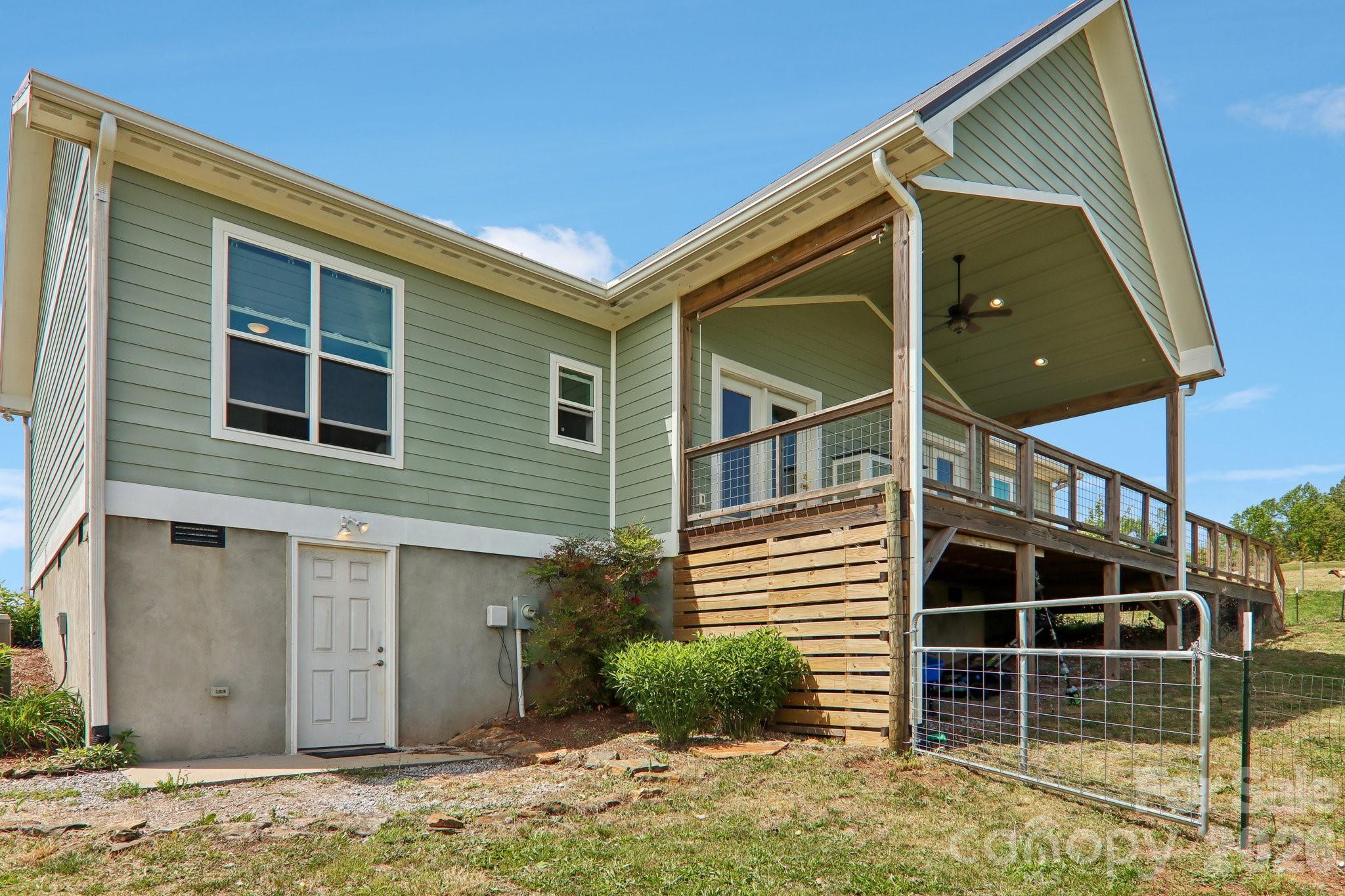 68 Simply Grateful Drive — Hendersonville