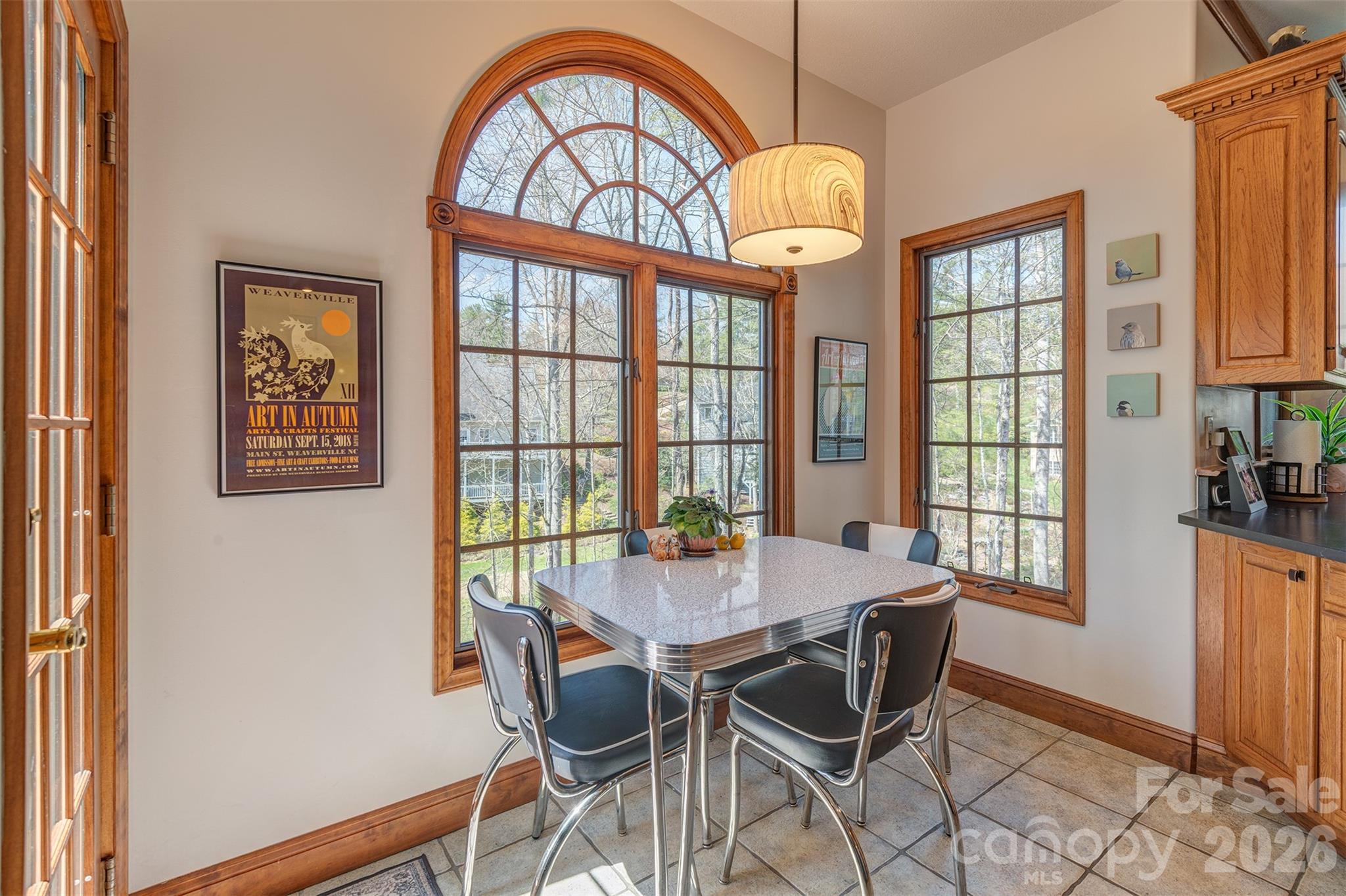 46 Valley Drive — Weaverville