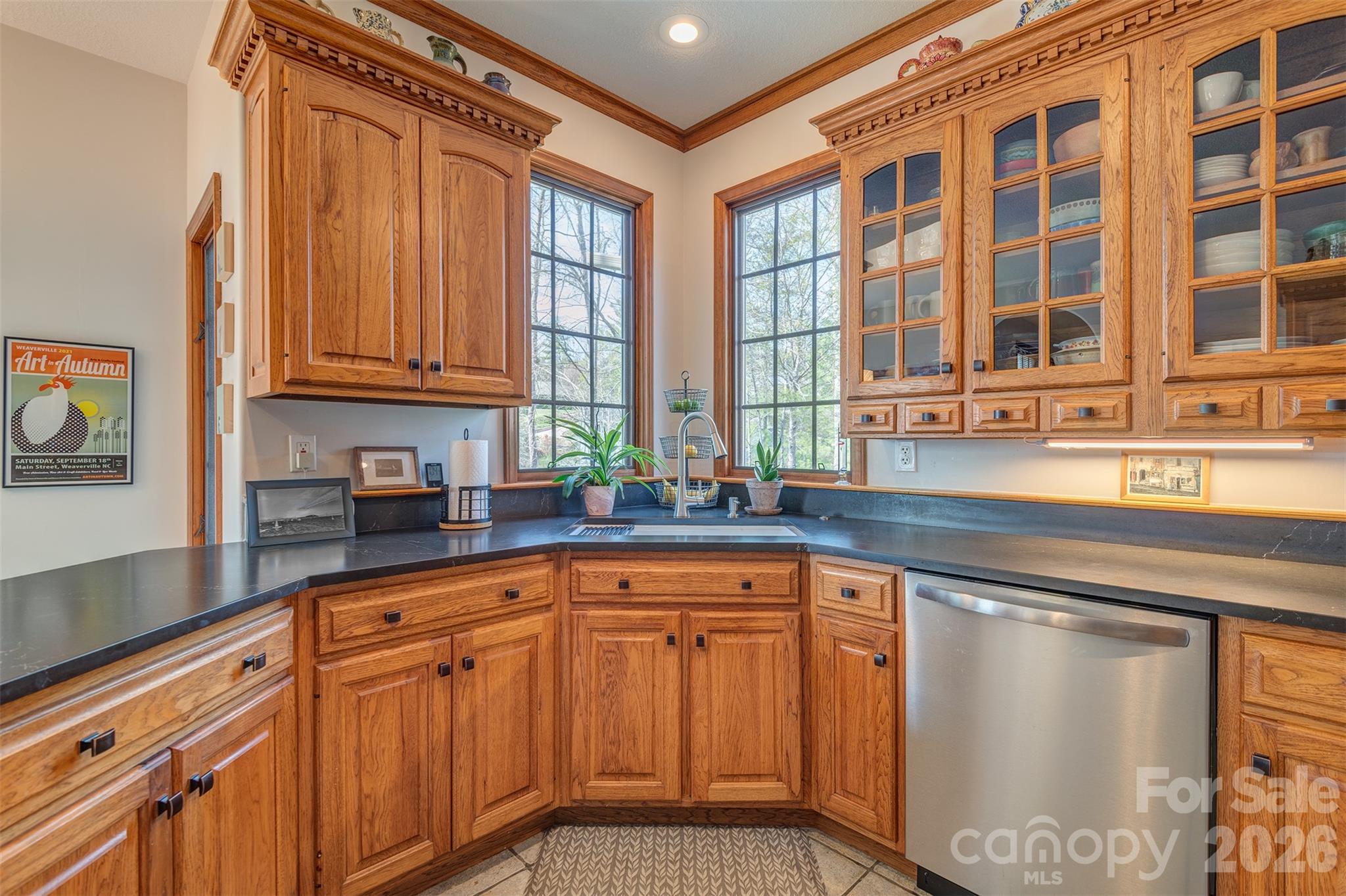 46 Valley Drive — Weaverville
