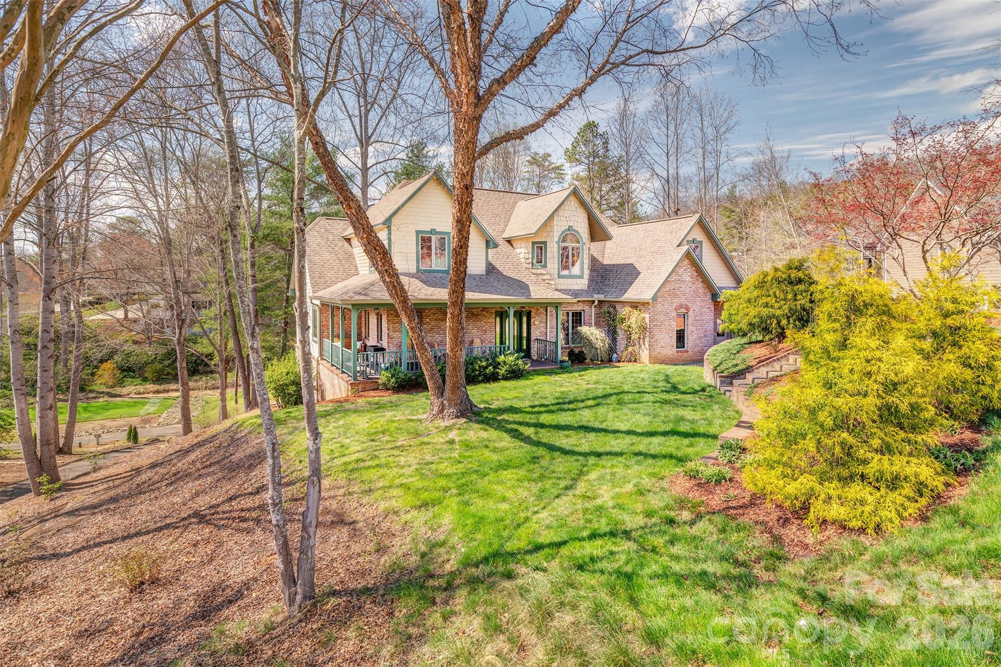46 Valley Drive — Weaverville