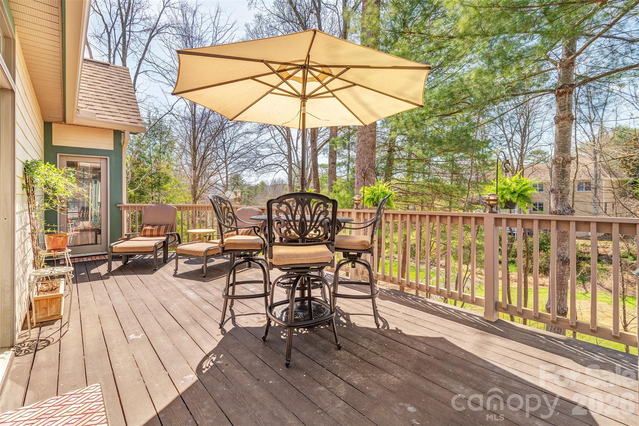 46 Valley Drive — Weaverville