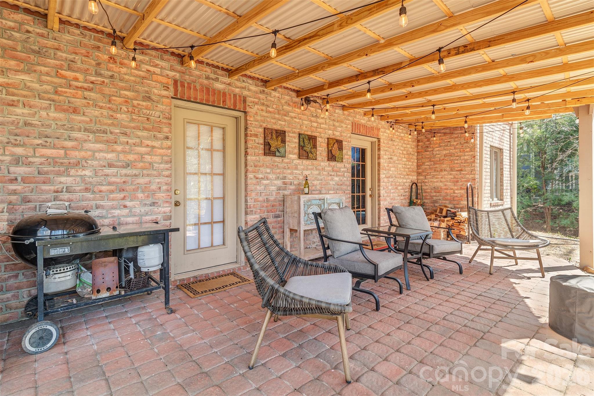 46 Valley Drive — Weaverville