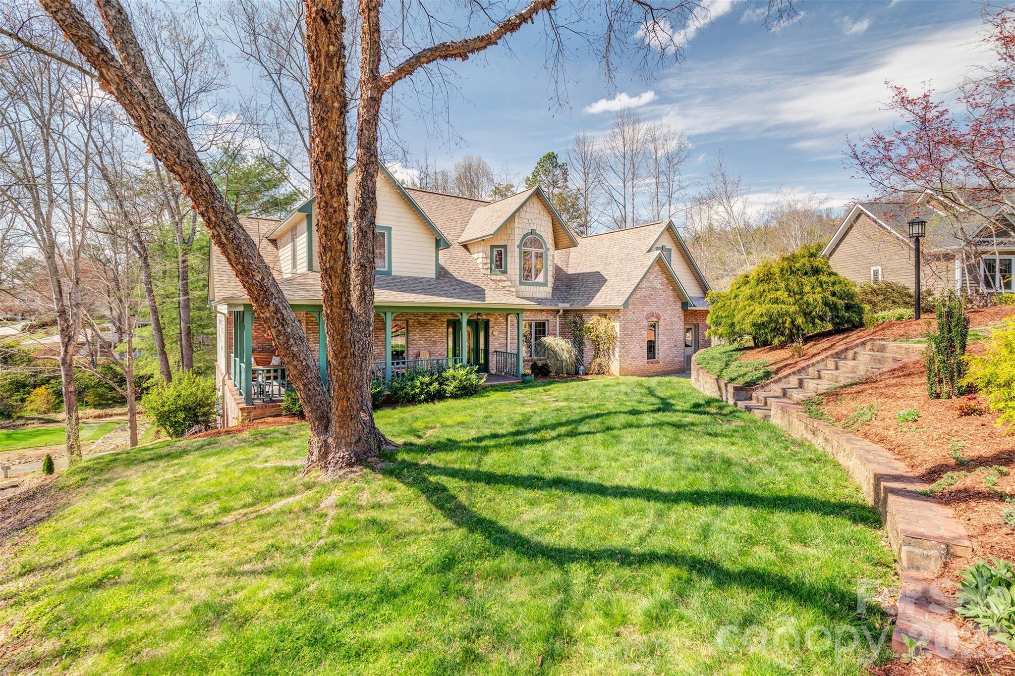 46 Valley Drive — Weaverville