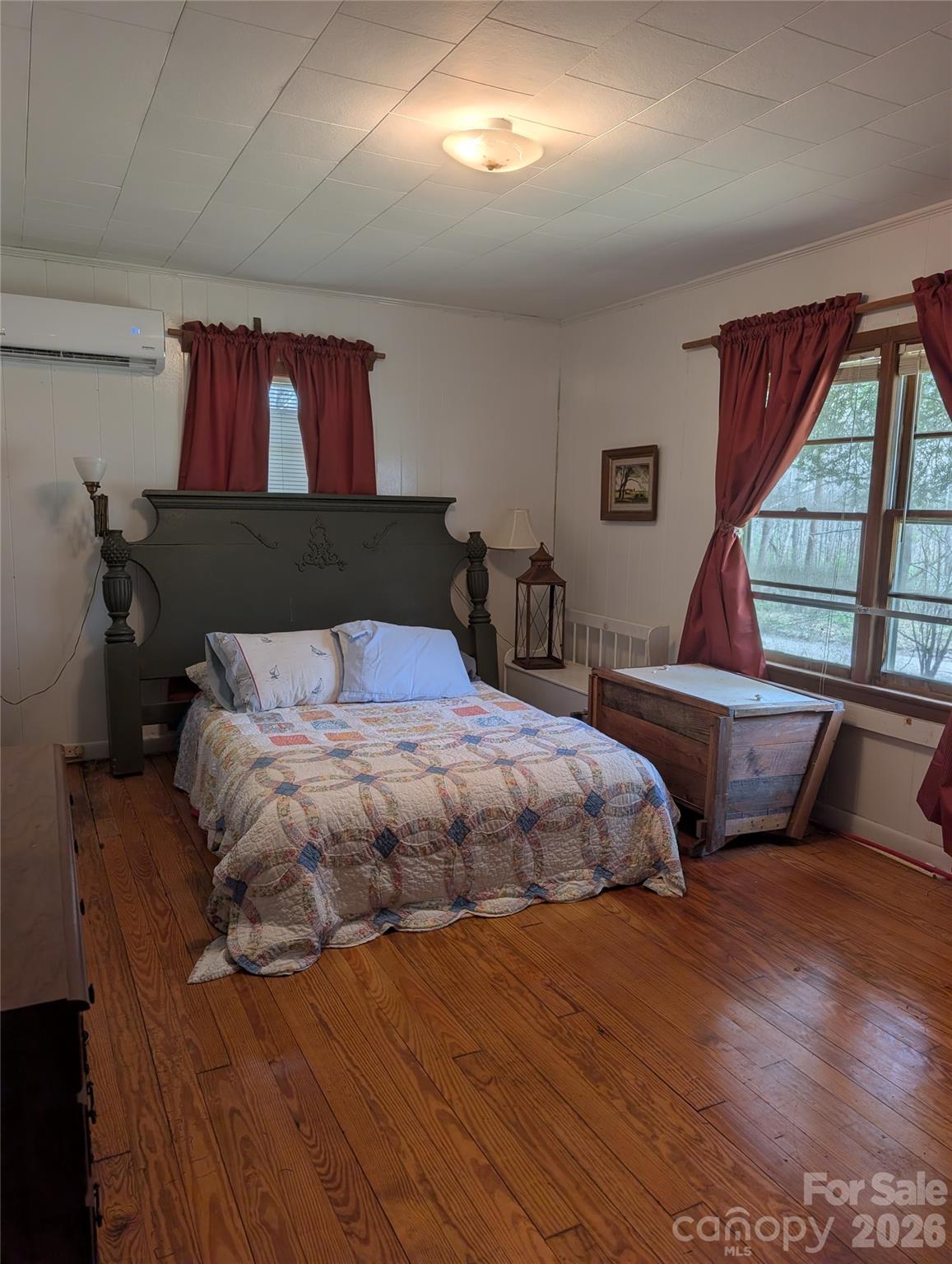 6712 Globe Road — Lenoir