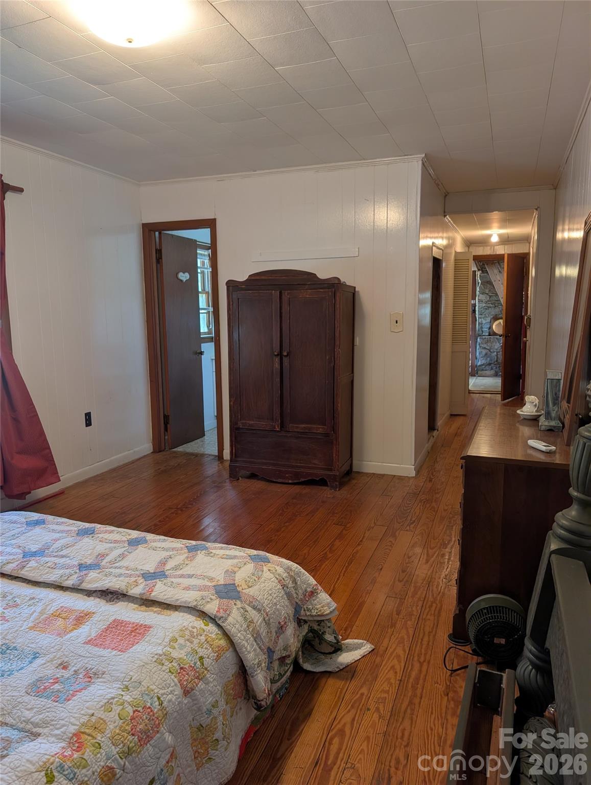 6712 Globe Road — Lenoir