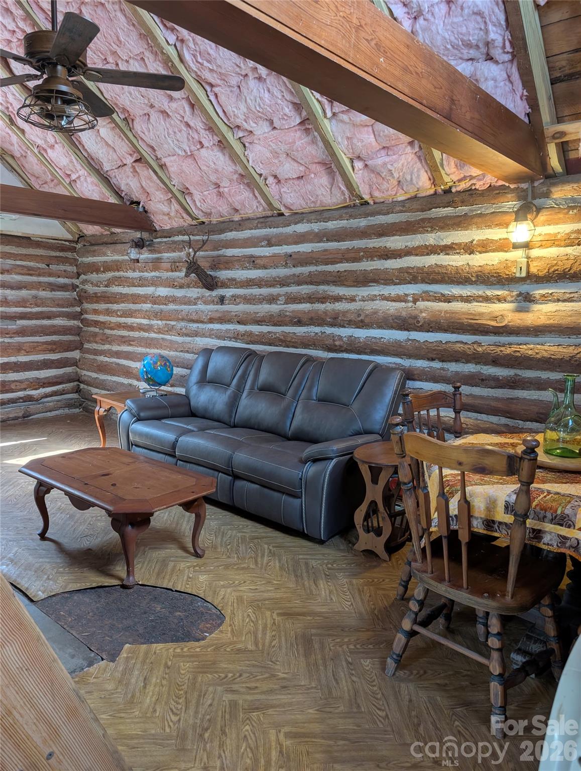 6712 Globe Road — Lenoir