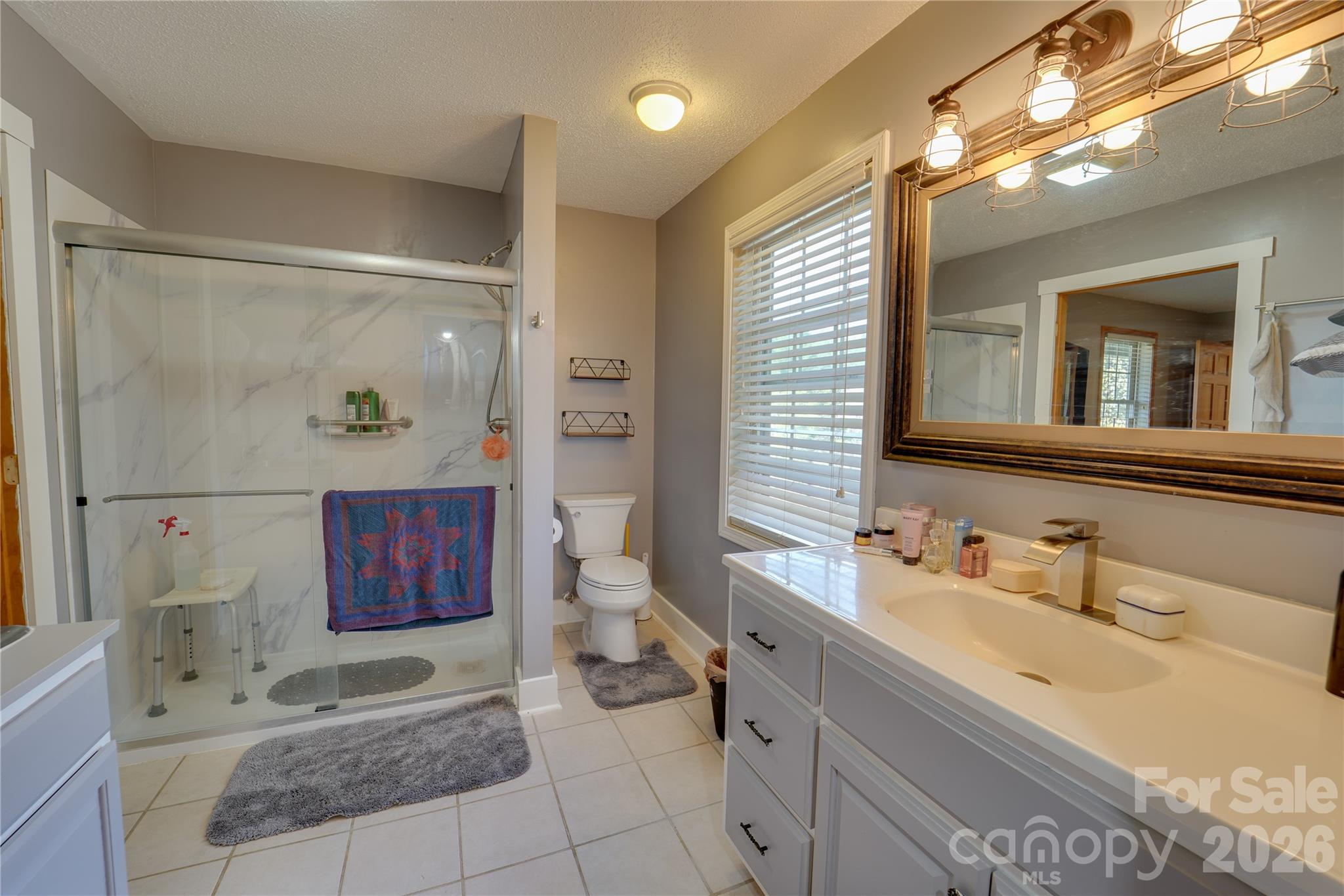 335 Icenhower Road — Leicester
