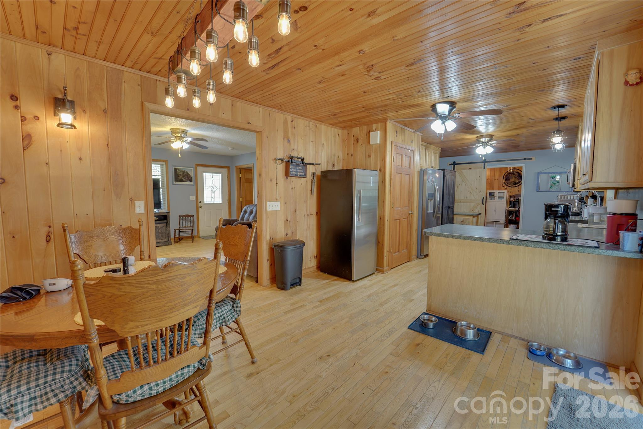335 Icenhower Road — Leicester