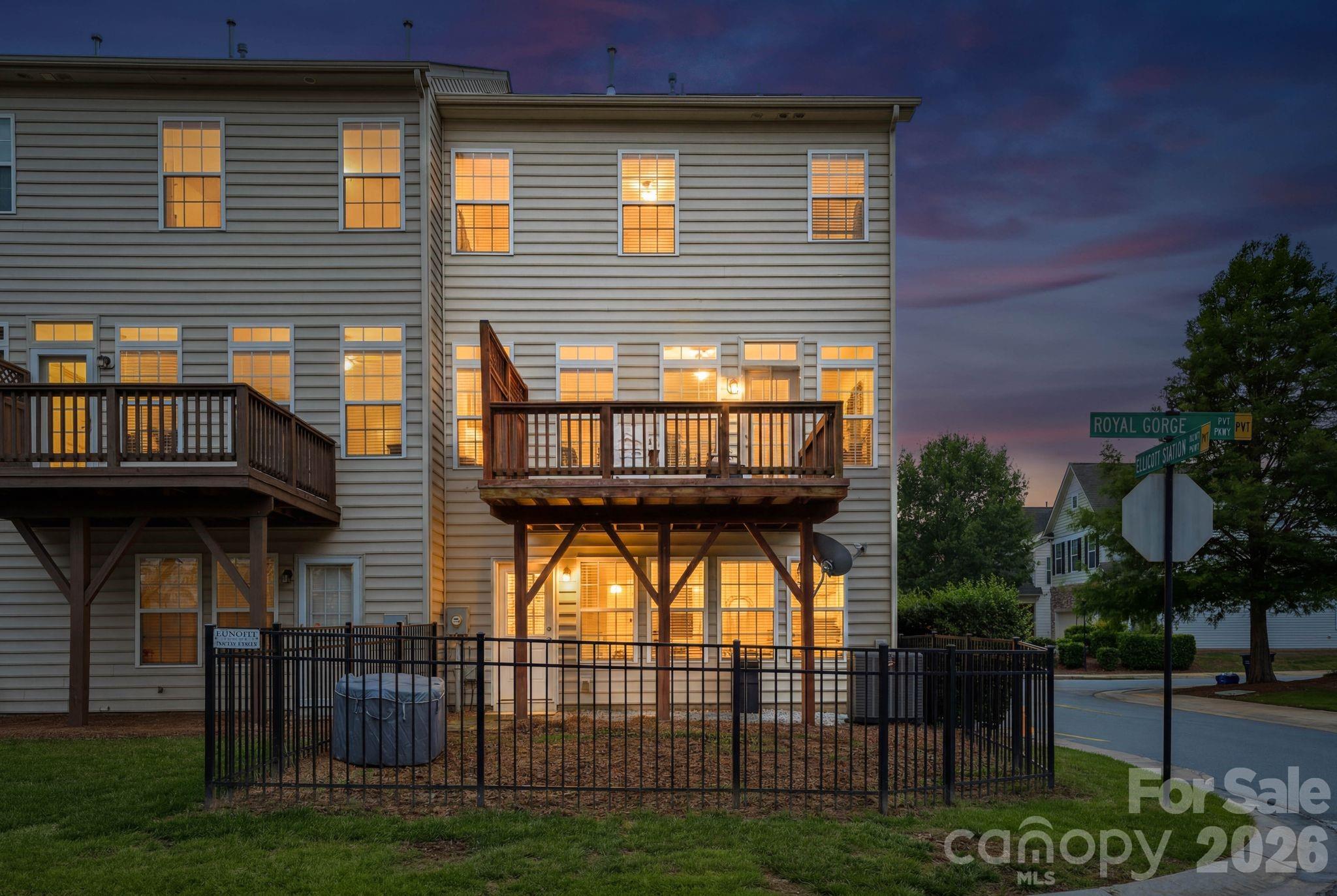 6226 Rockefeller Lane — Charlotte