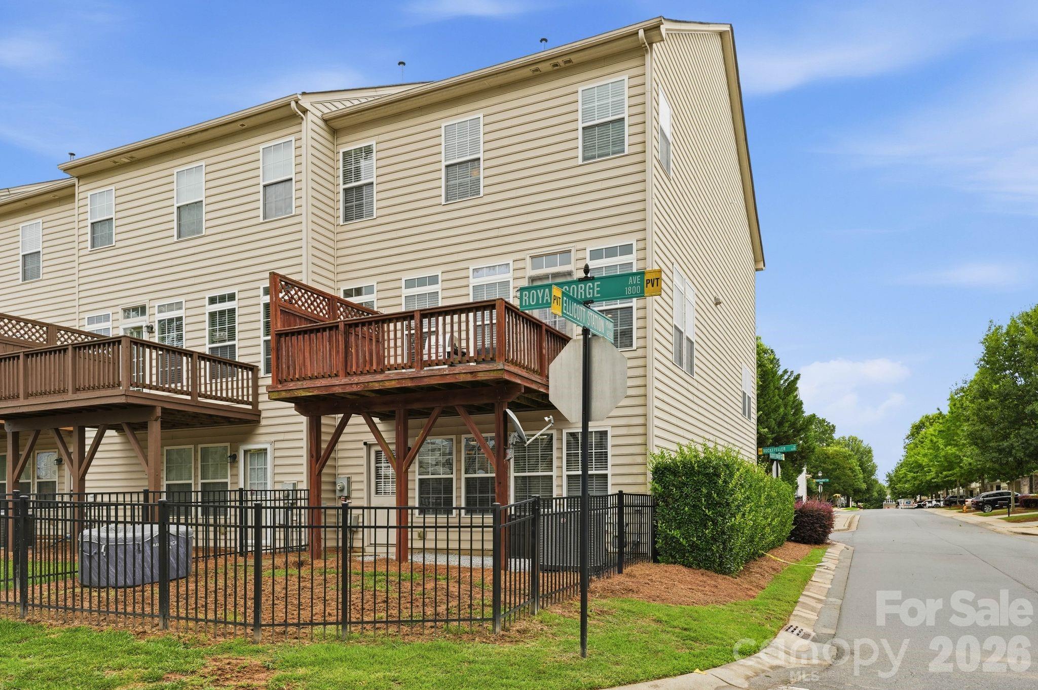 6226 Rockefeller Lane — Charlotte