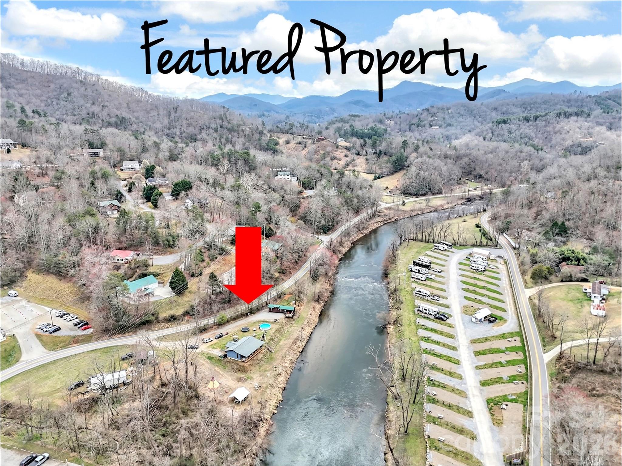 522 N River Road — Sylva