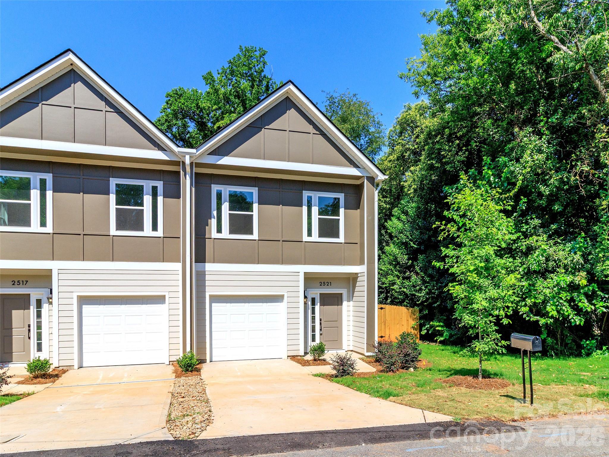 2521 Elon Street — Charlotte