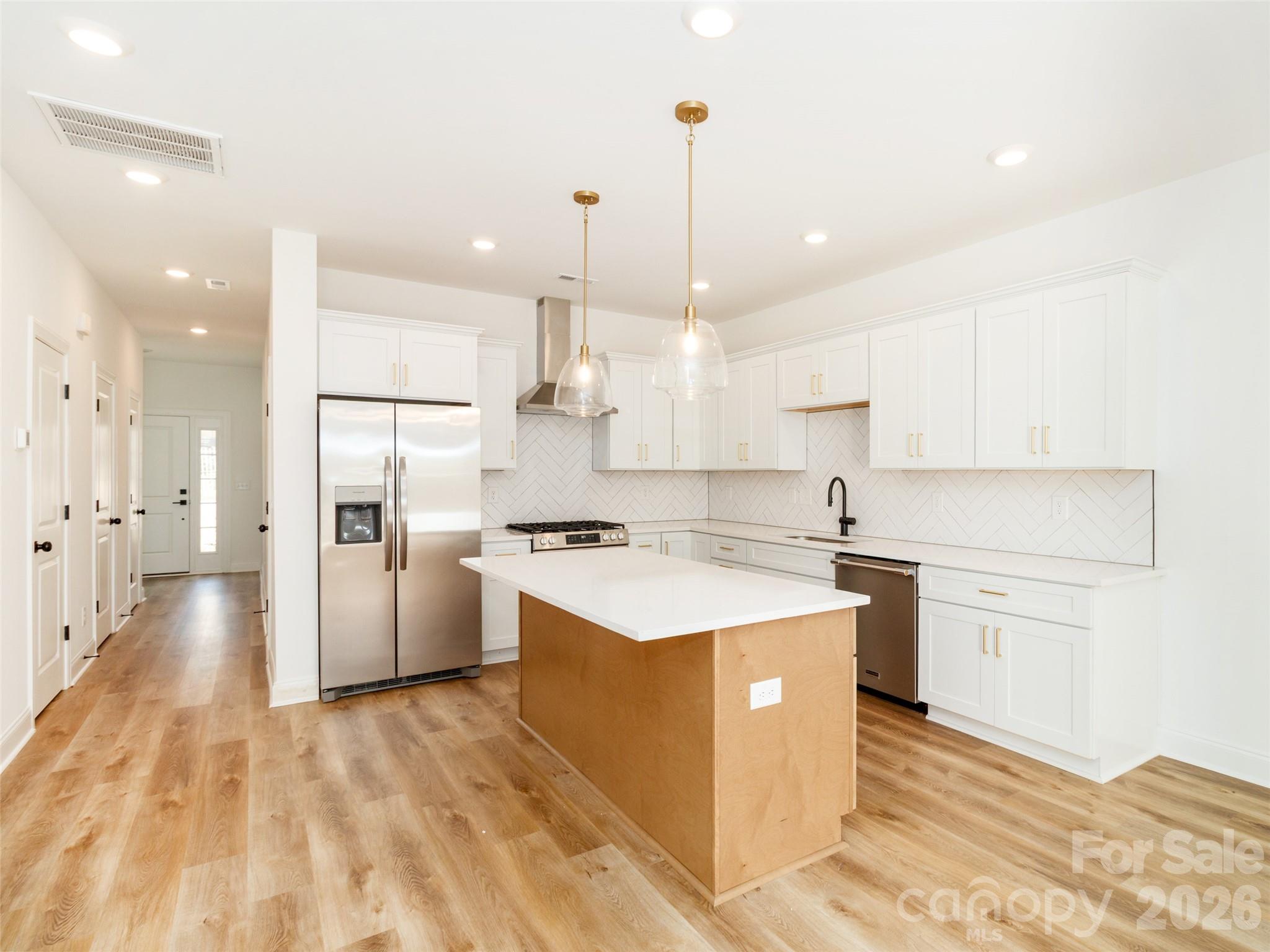 2521 Elon Street — Charlotte