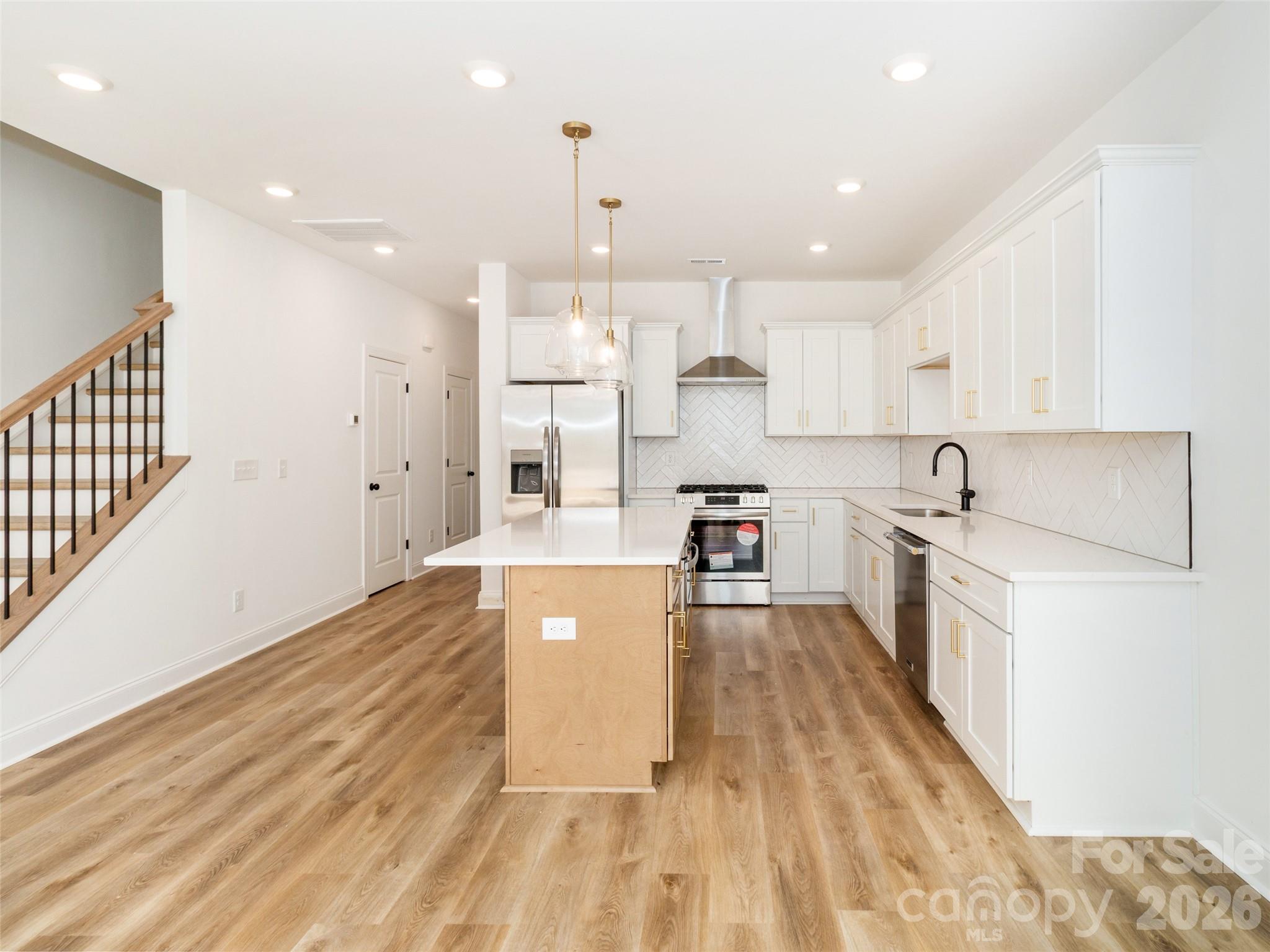 2521 Elon Street — Charlotte