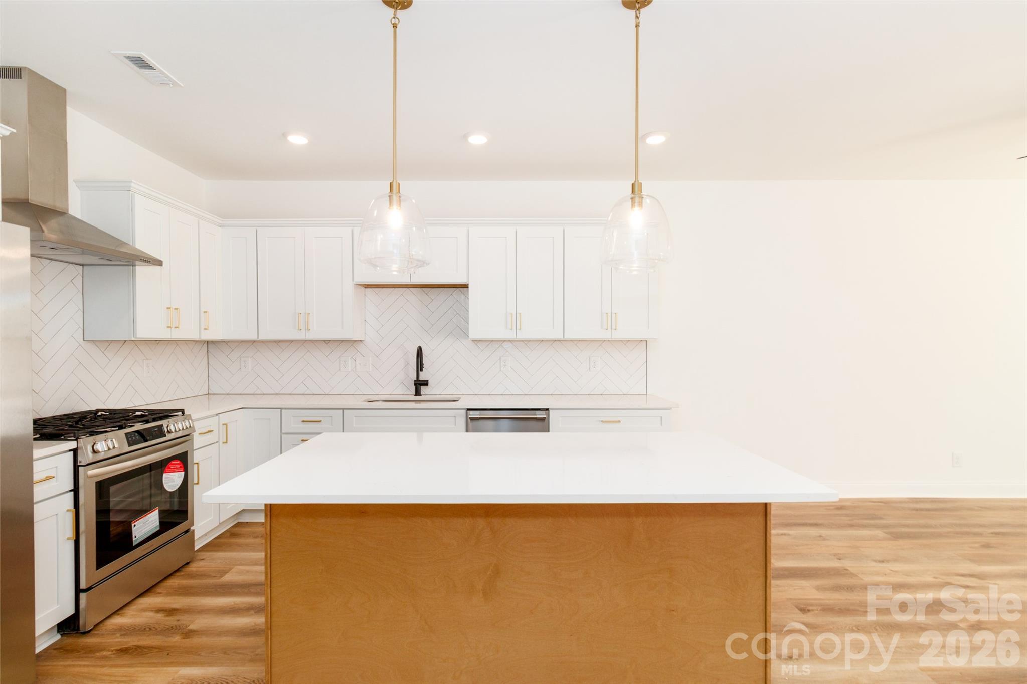 2521 Elon Street — Charlotte