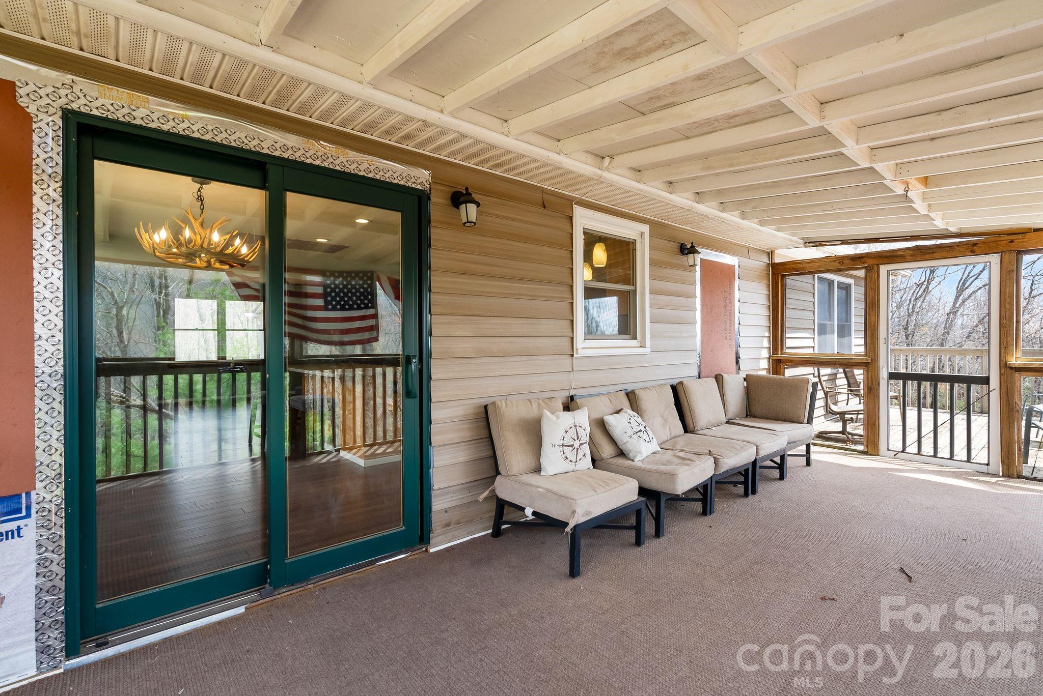 288 Willow Lane — Rosman