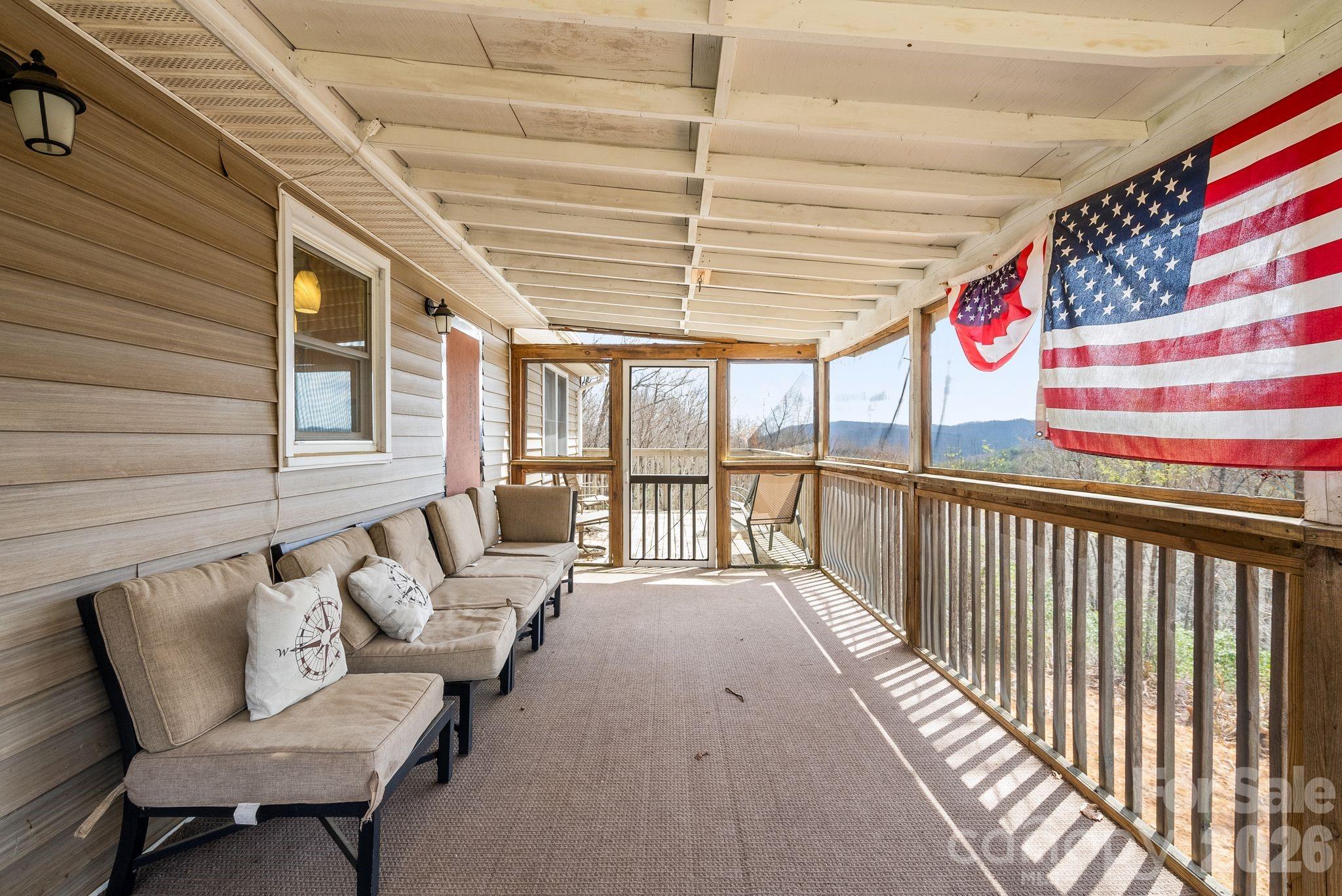 288 Willow Lane — Rosman