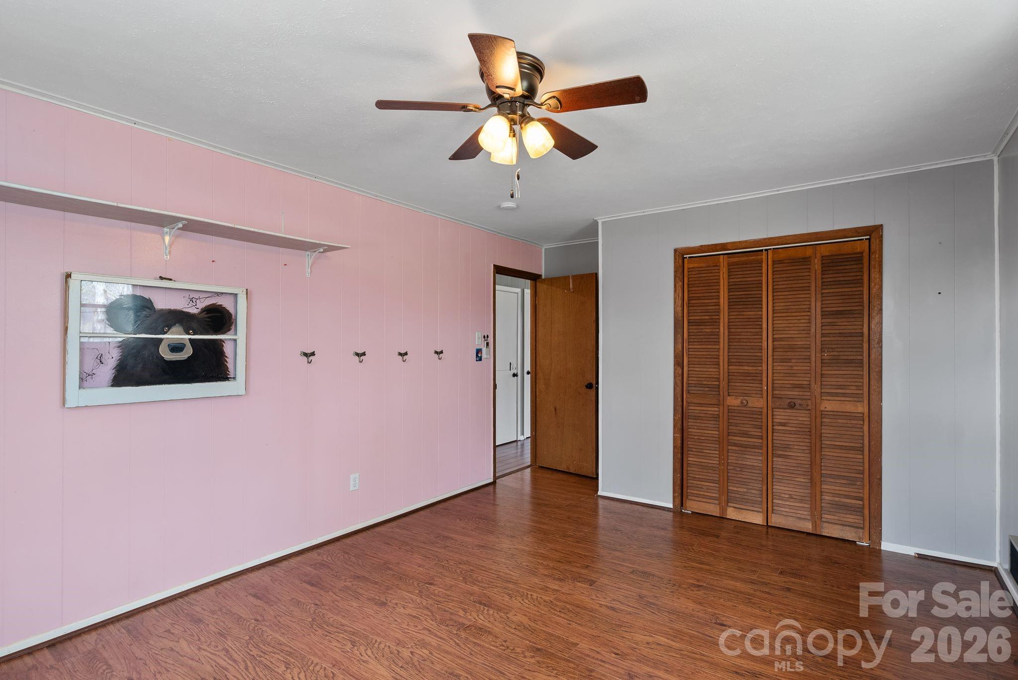 288 Willow Lane — Rosman