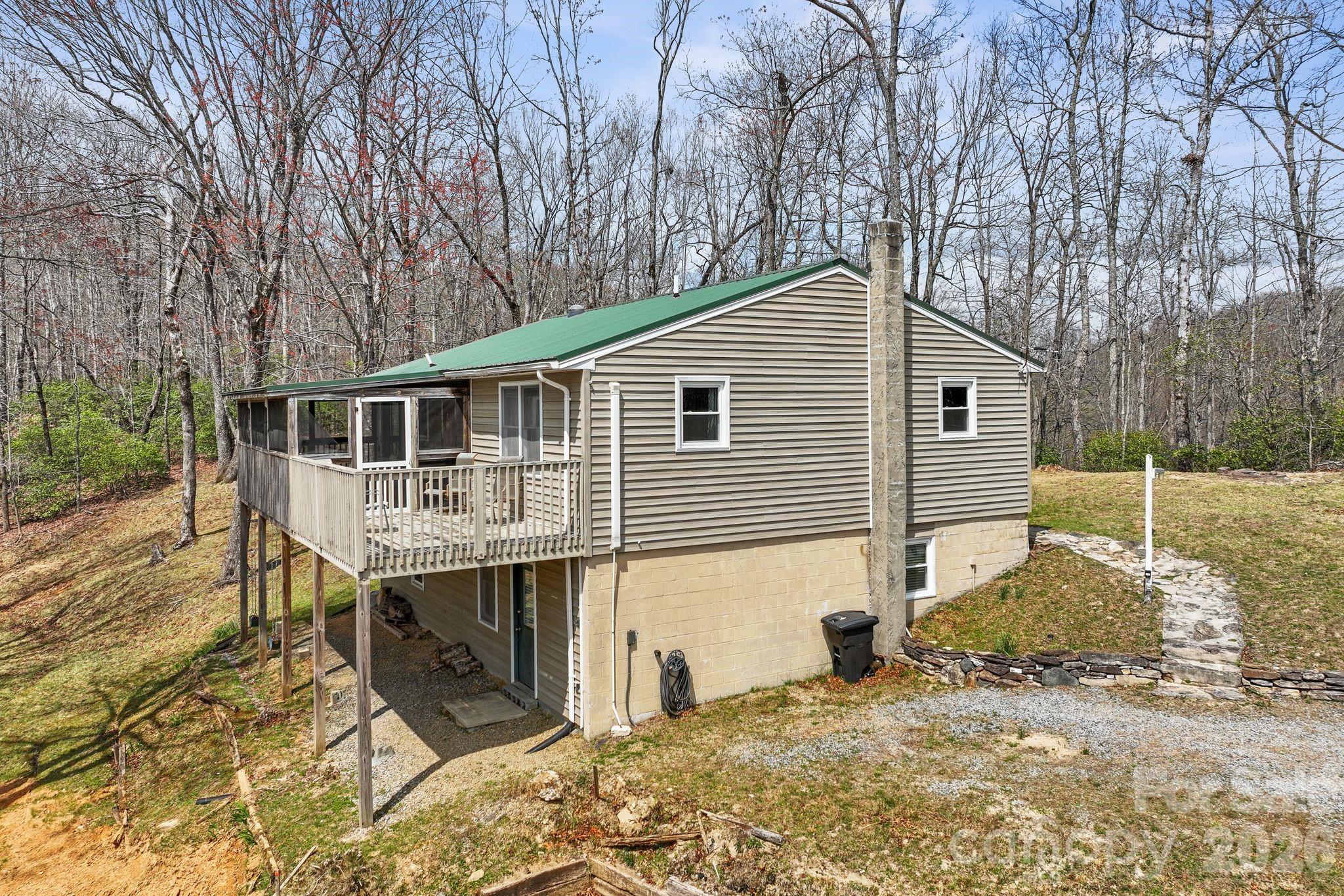 288 Willow Lane — Rosman