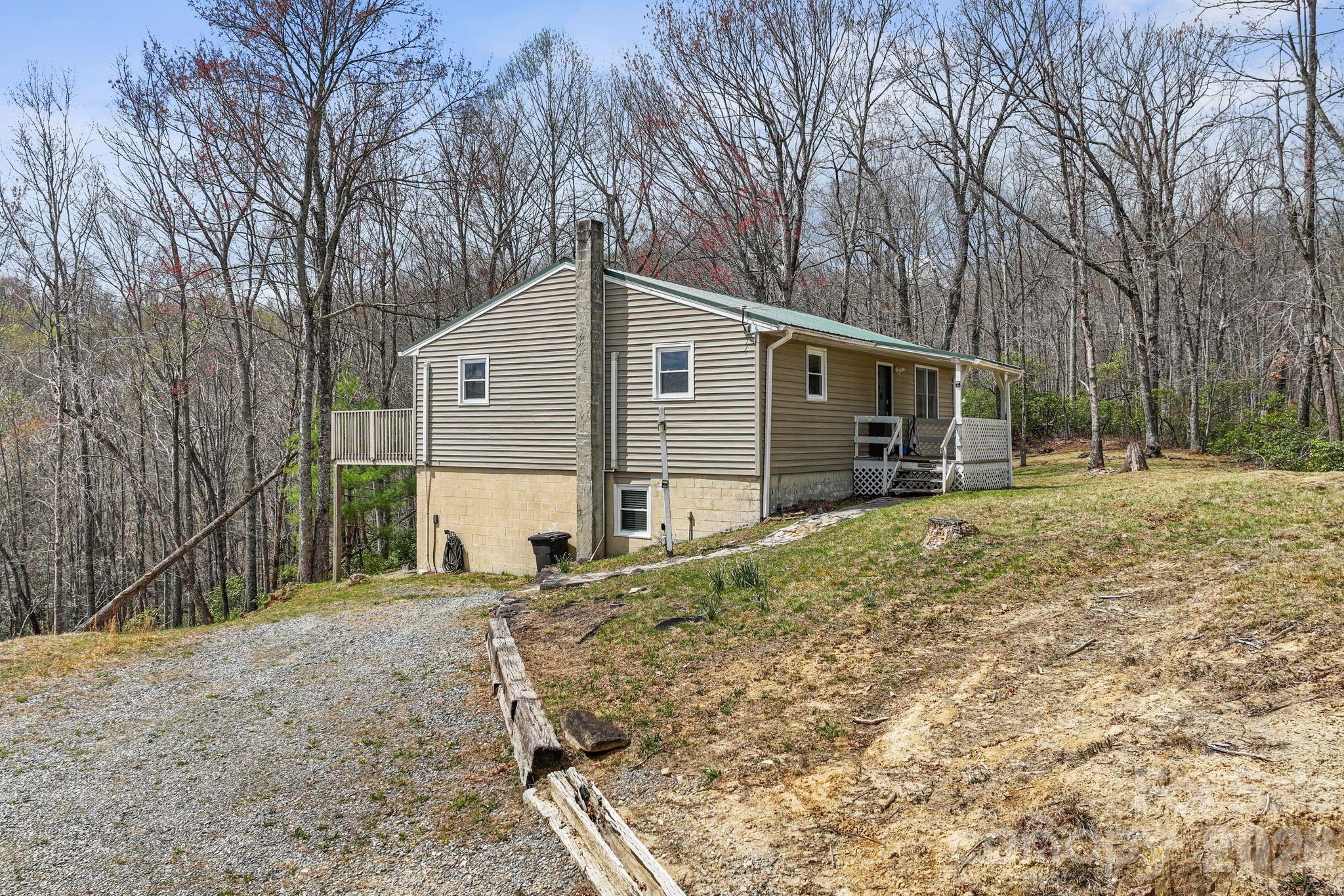 288 Willow Lane — Rosman