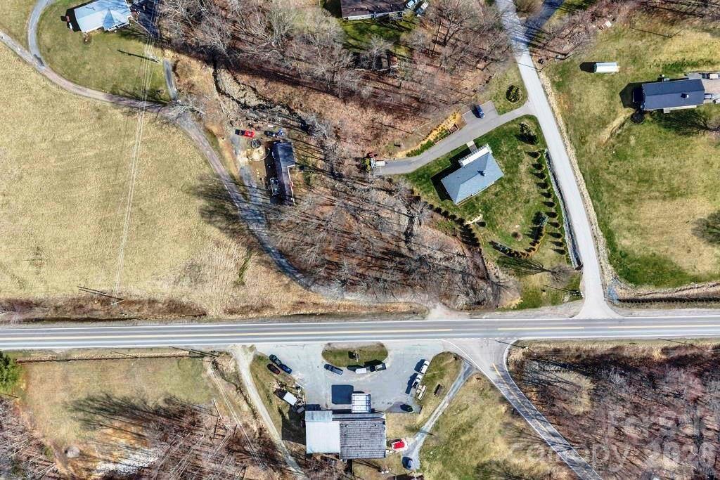 11974 US Highway 421 Highway N — Zionville