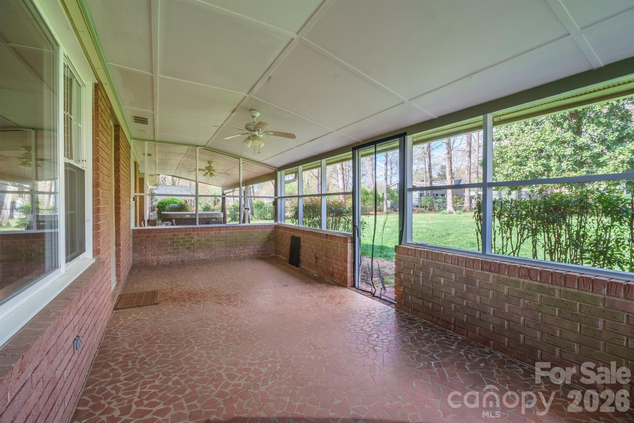 513 2nd Avenue Place NE — Conover