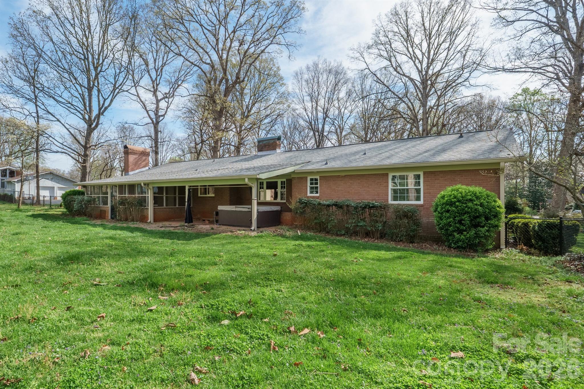 513 2nd Avenue Place NE — Conover