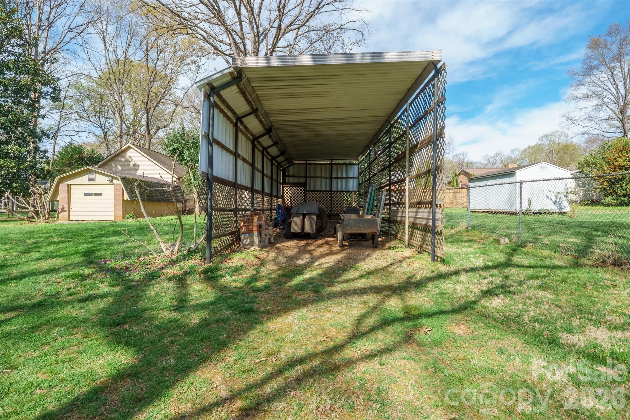 513 2nd Avenue Place NE — Conover