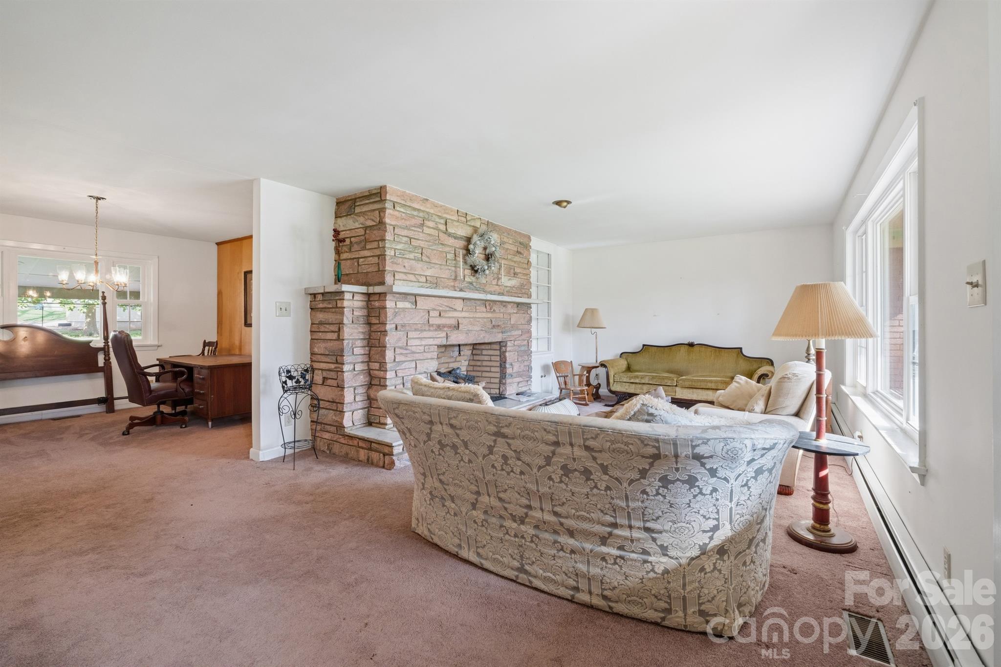 513 2nd Avenue Place NE — Conover