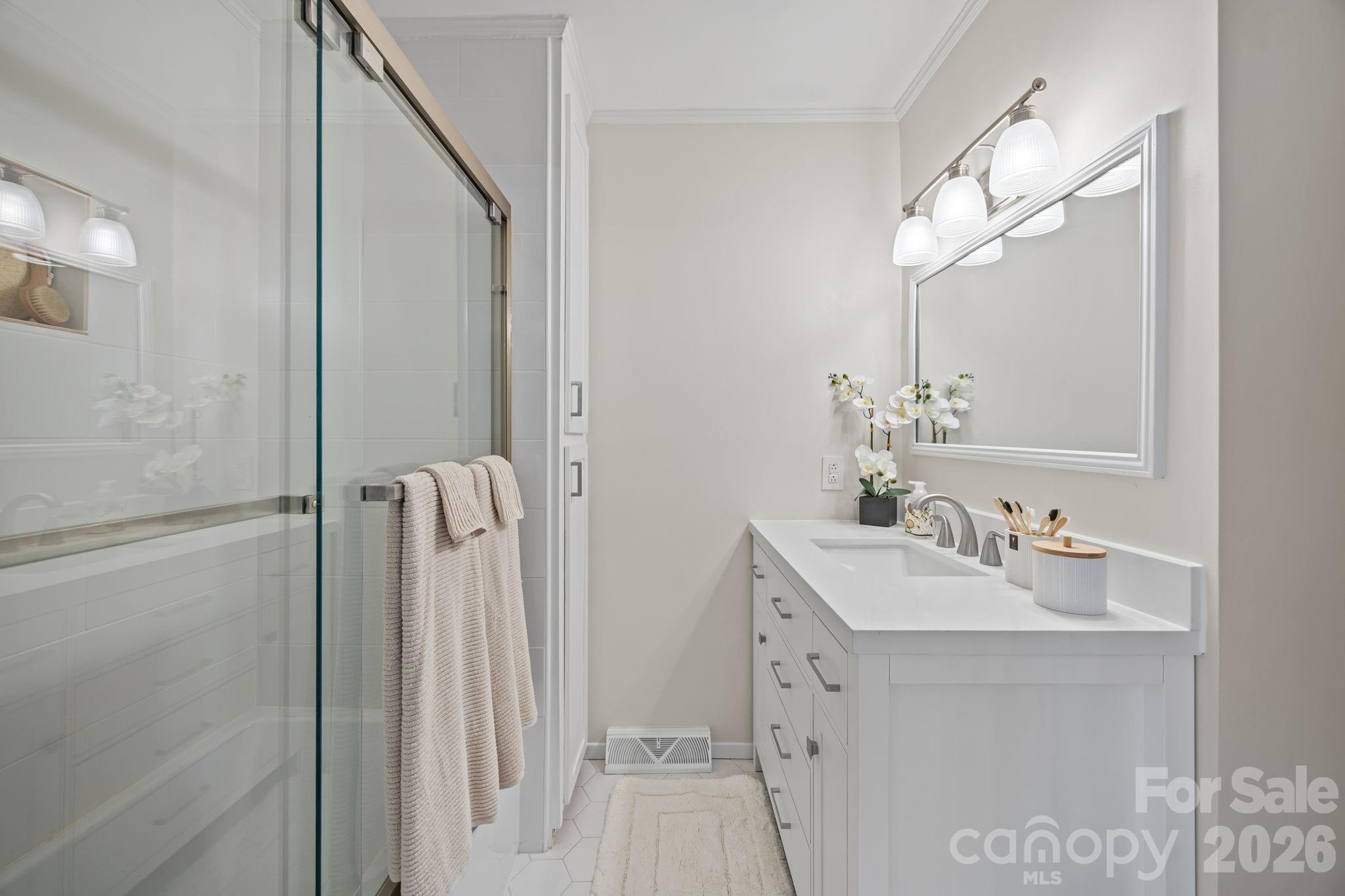 3368 Old Glenola Road — Archdale