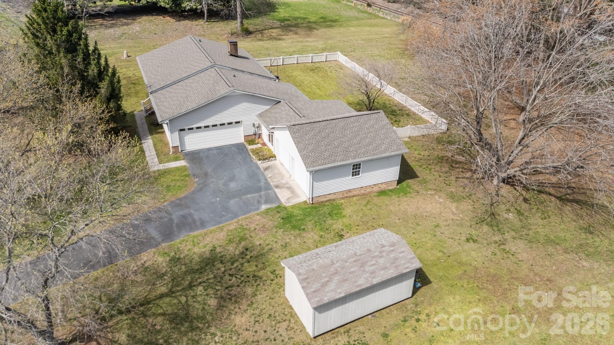 3368 Old Glenola Road — Archdale