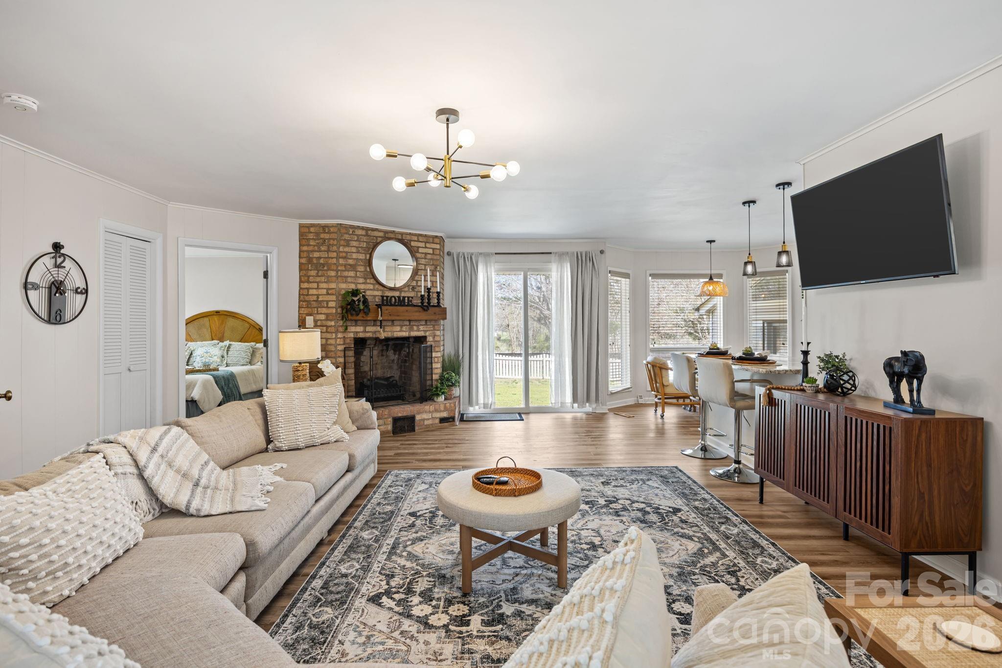 3368 Old Glenola Road — Archdale