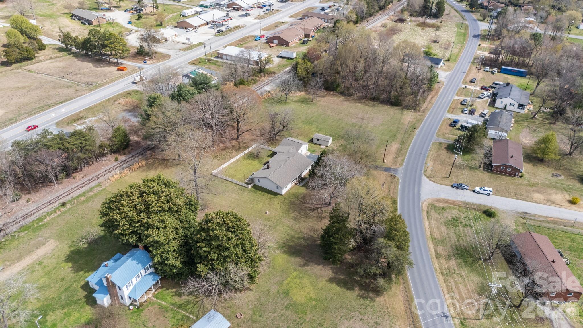 3368 Old Glenola Road — Archdale