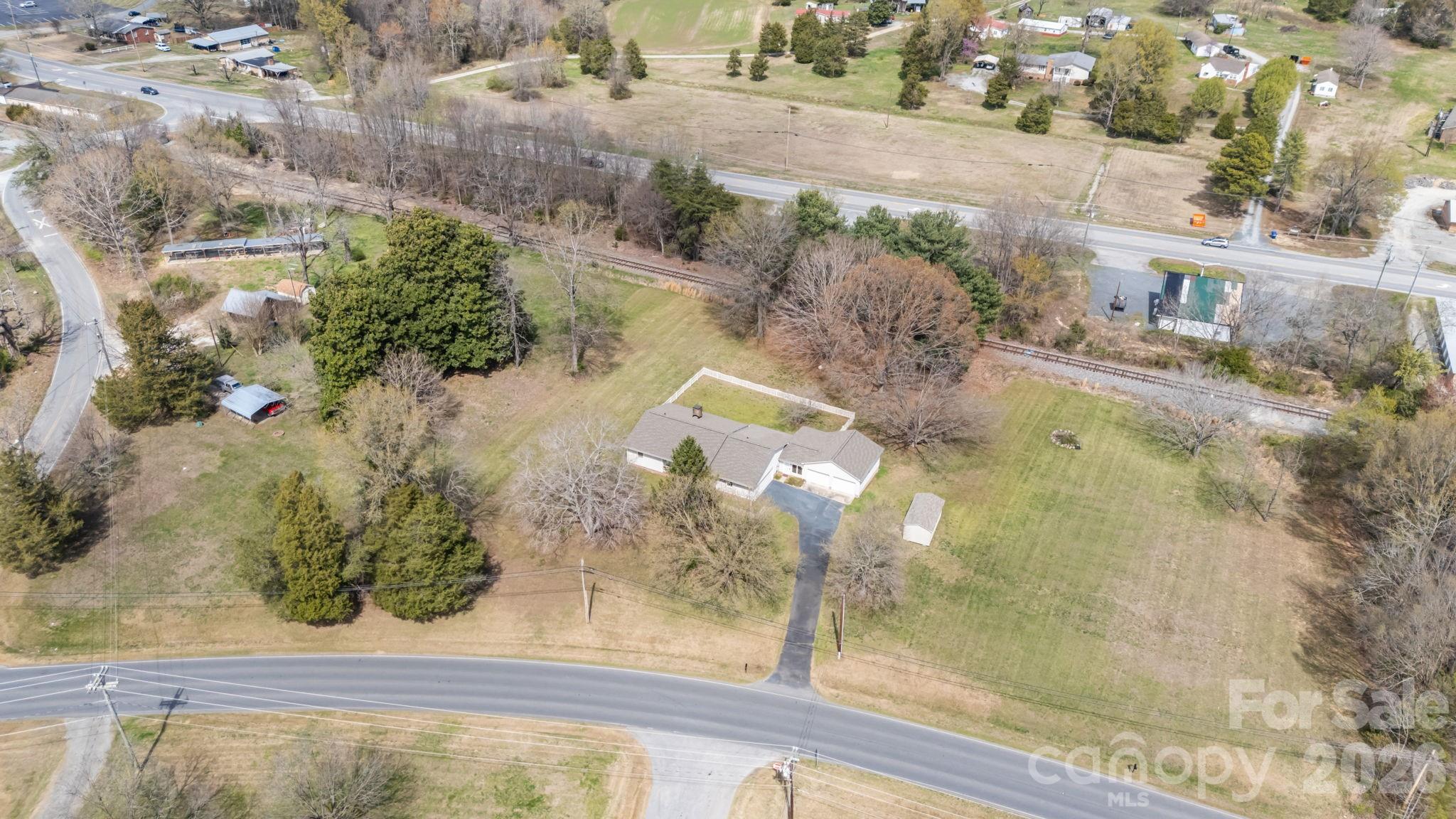 3368 Old Glenola Road — Archdale