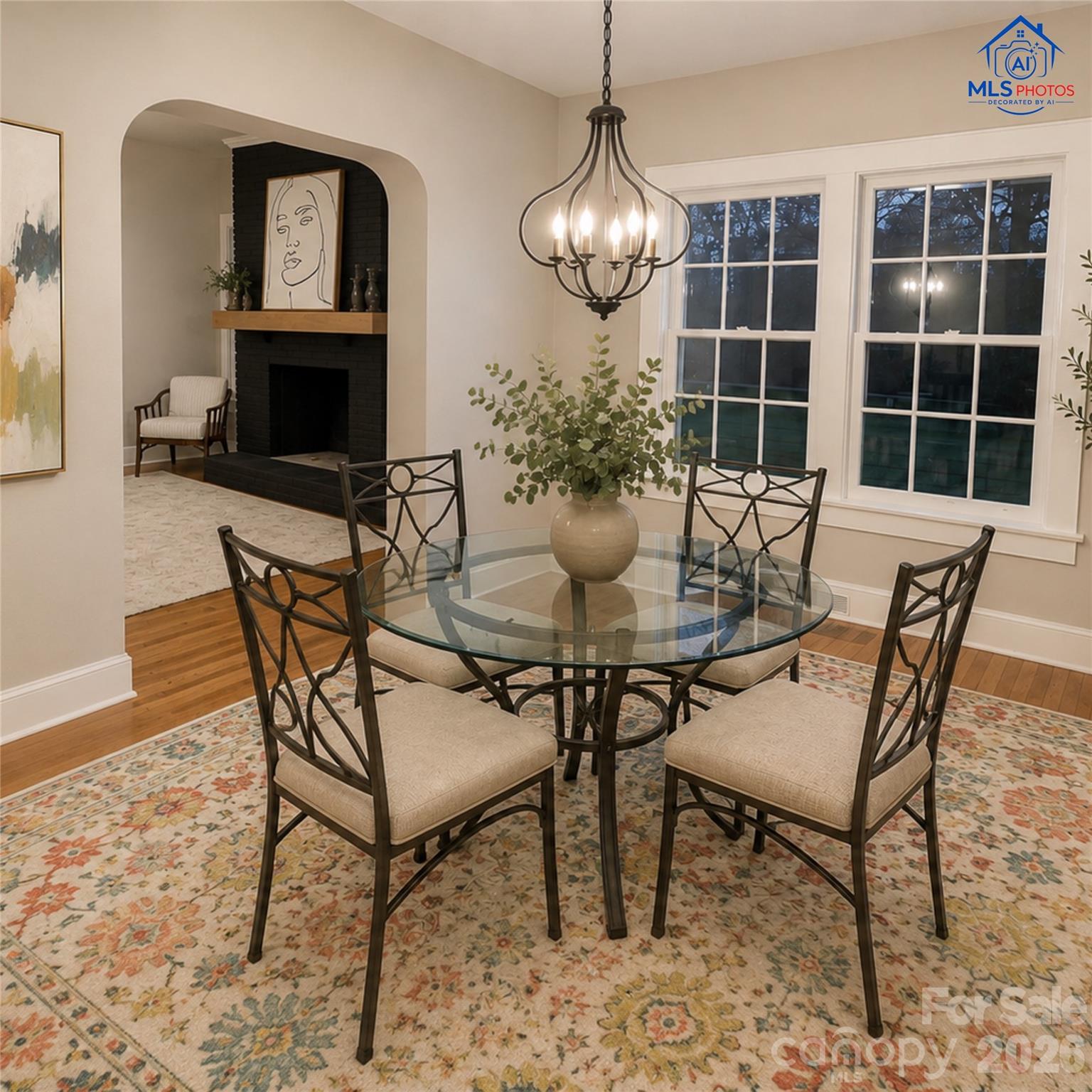 317 8th Street NW — Hickory