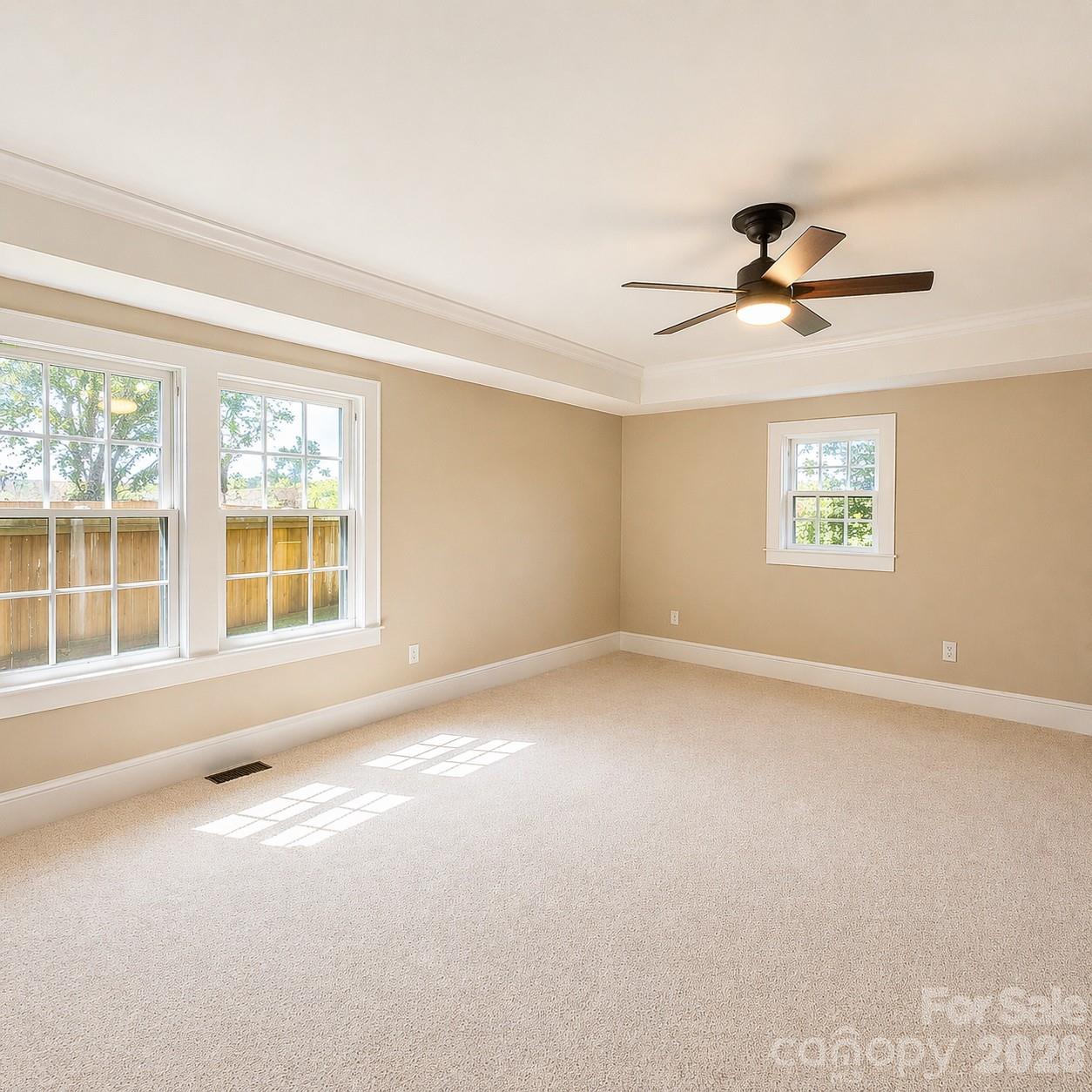 317 8th Street NW — Hickory