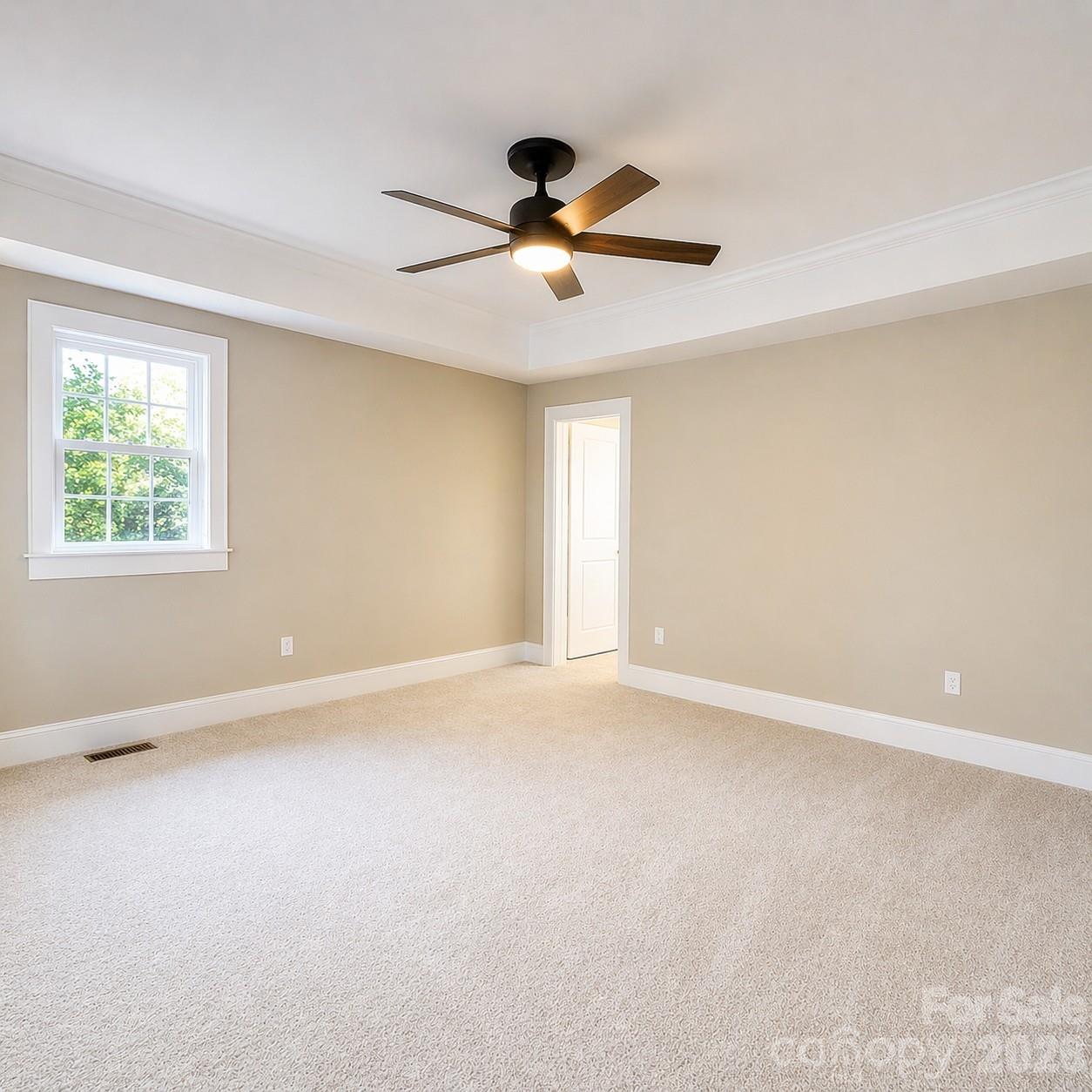 317 8th Street NW — Hickory