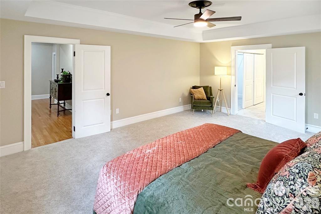 317 8th Street NW — Hickory