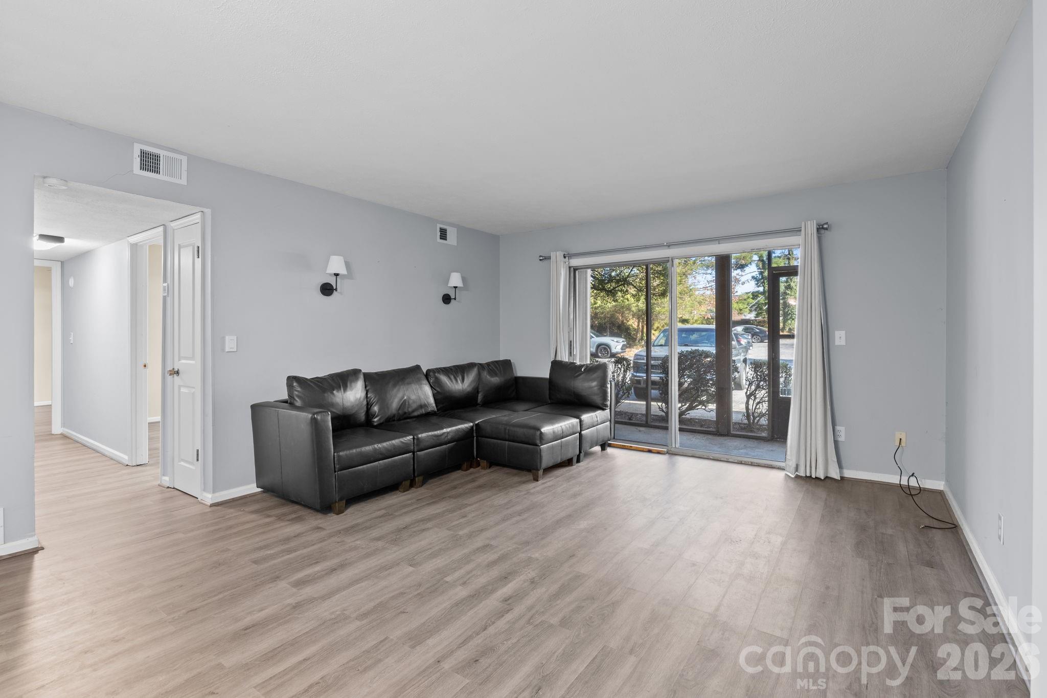 427 6th Avenue W #A11 — Hendersonville