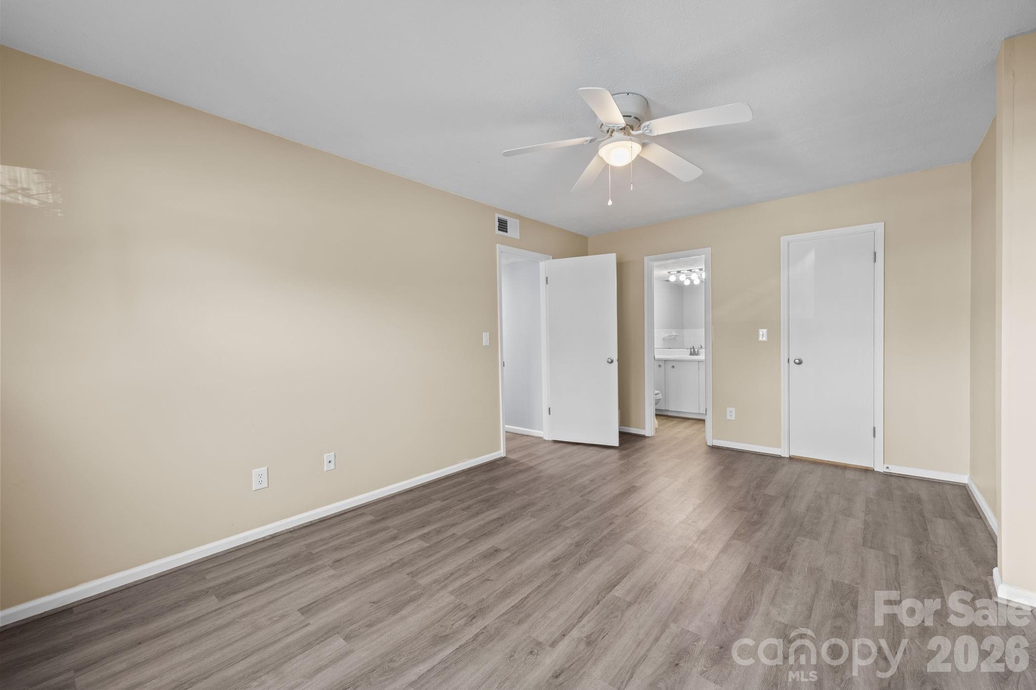 427 6th Avenue W #A11 — Hendersonville
