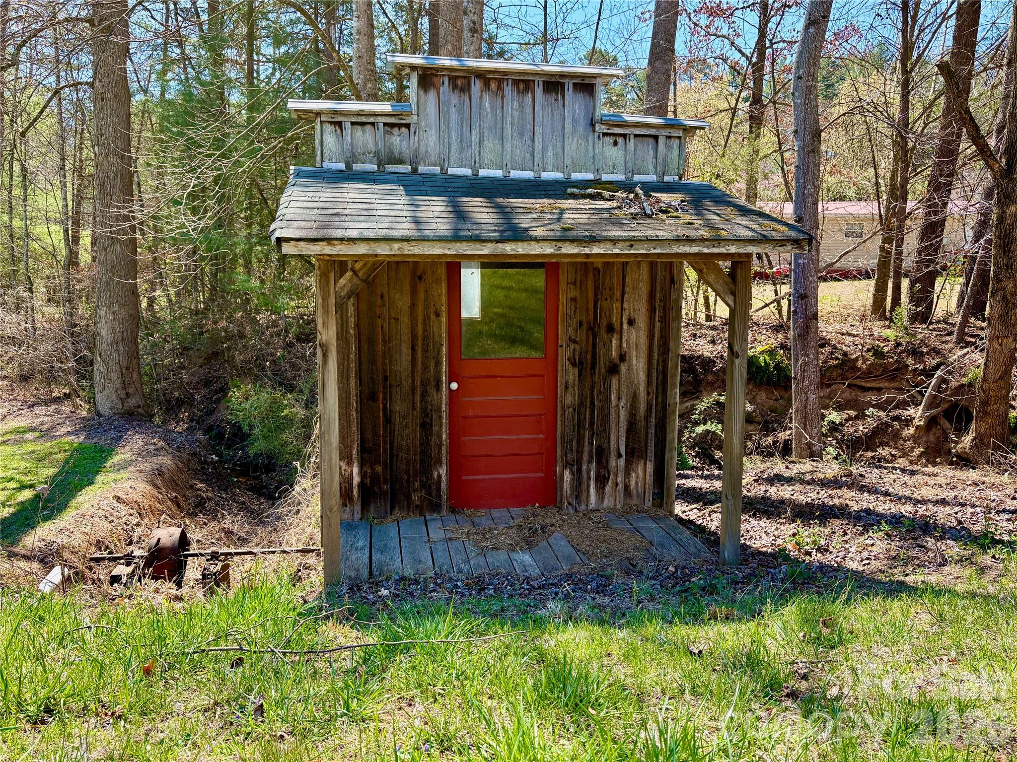 4366 Lynn Martin Lane — Lenoir