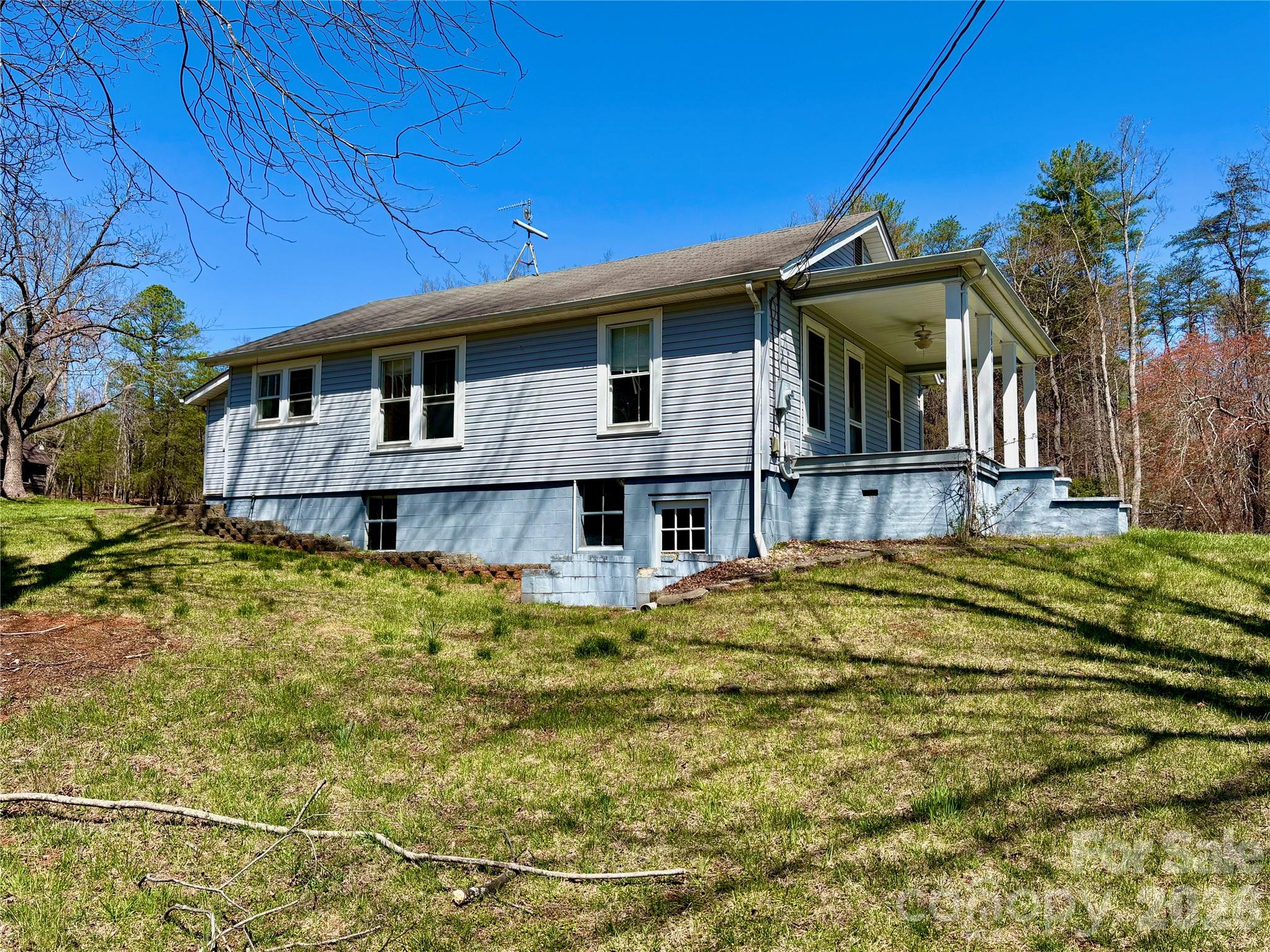 4366 Lynn Martin Lane — Lenoir